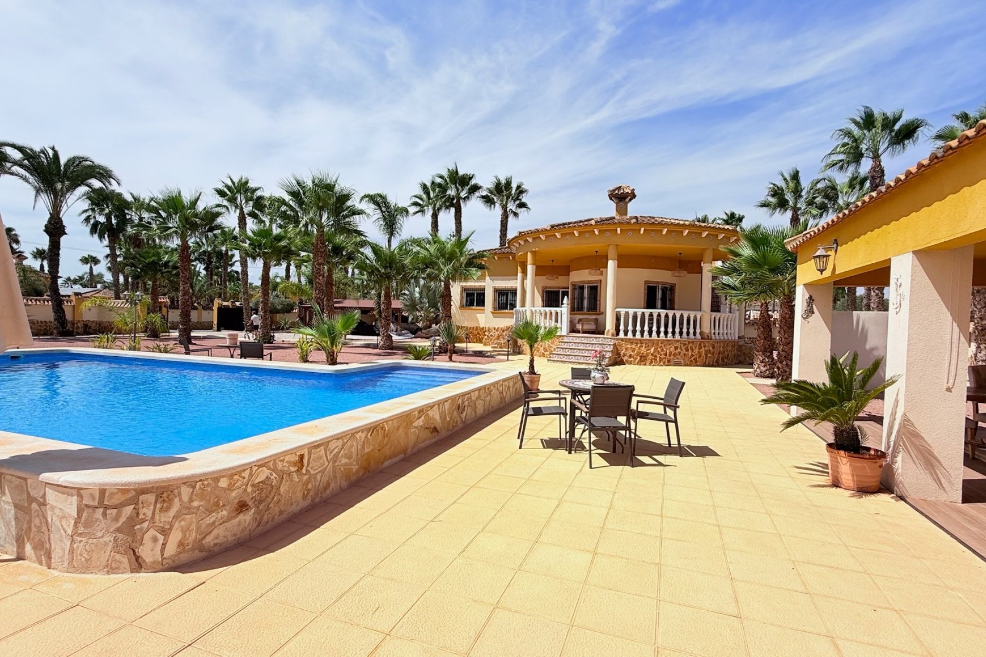 Használt Ingatlanok - Villa -
Catral - Costa Blanca
