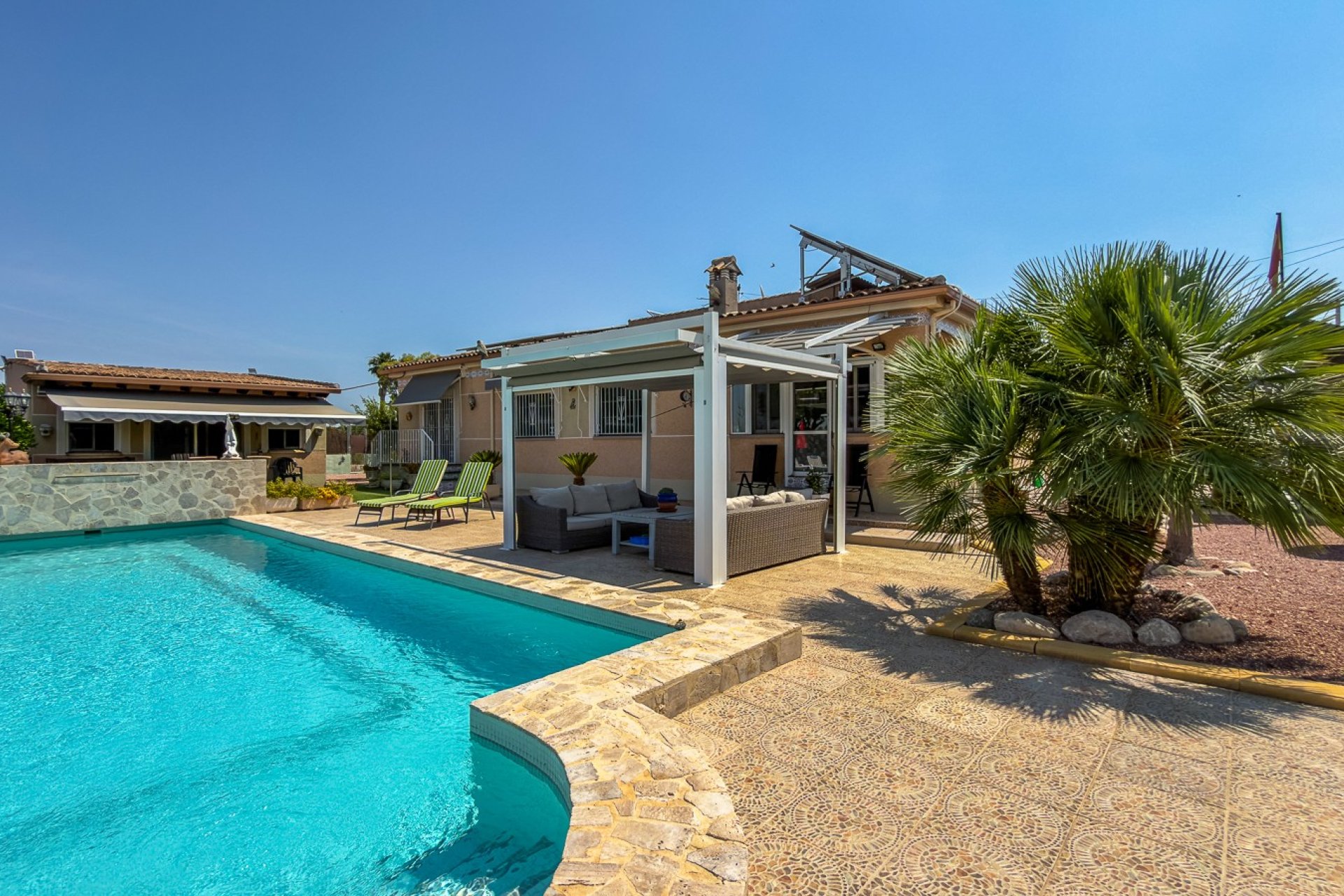 Használt Ingatlanok - Villa -
Catral - Costa Blanca