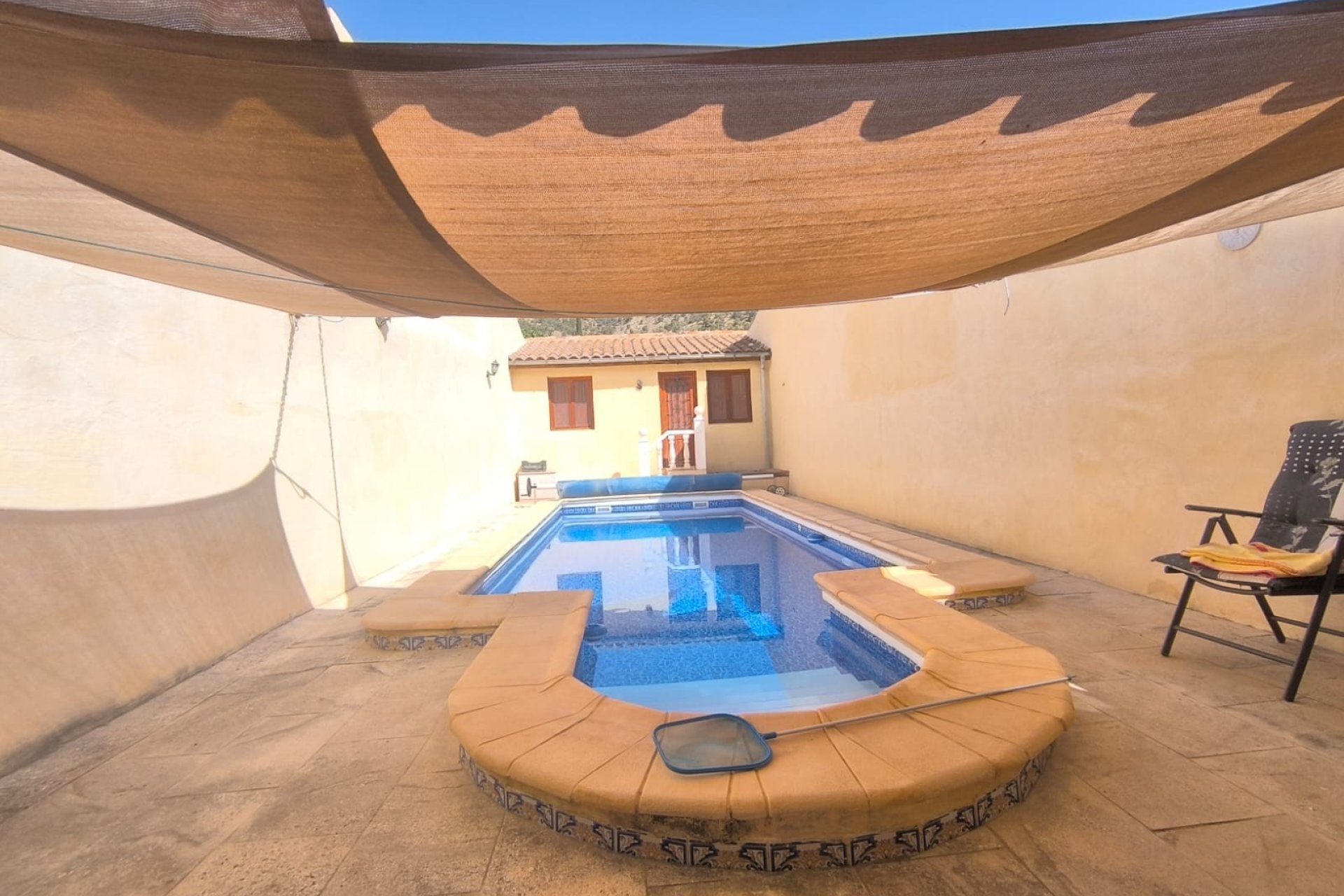 Használt Ingatlanok - Villa -
Chinorlet - Inland