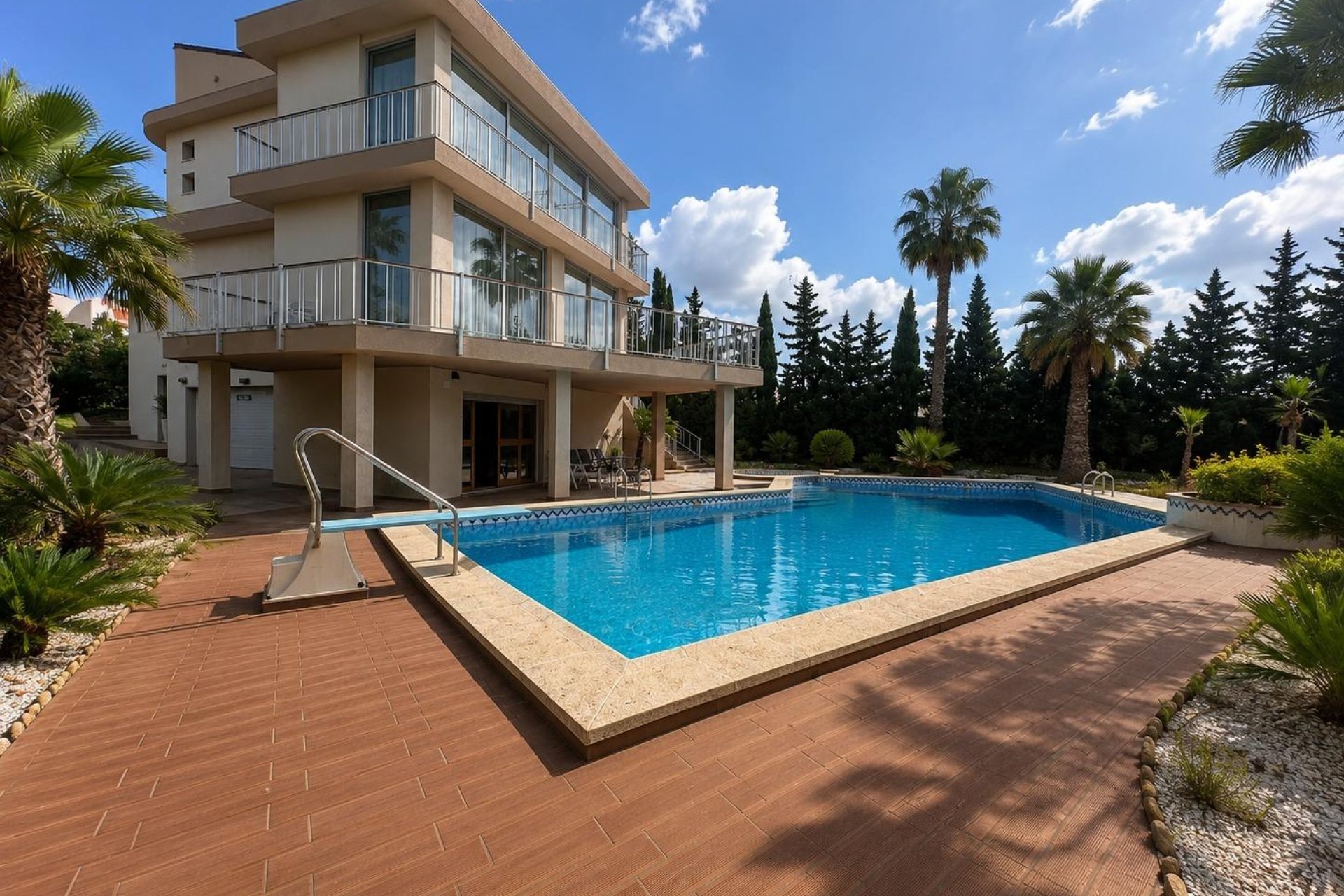 Használt Ingatlanok - Villa -
Ciudad Quesada - Costa Blanca Sur