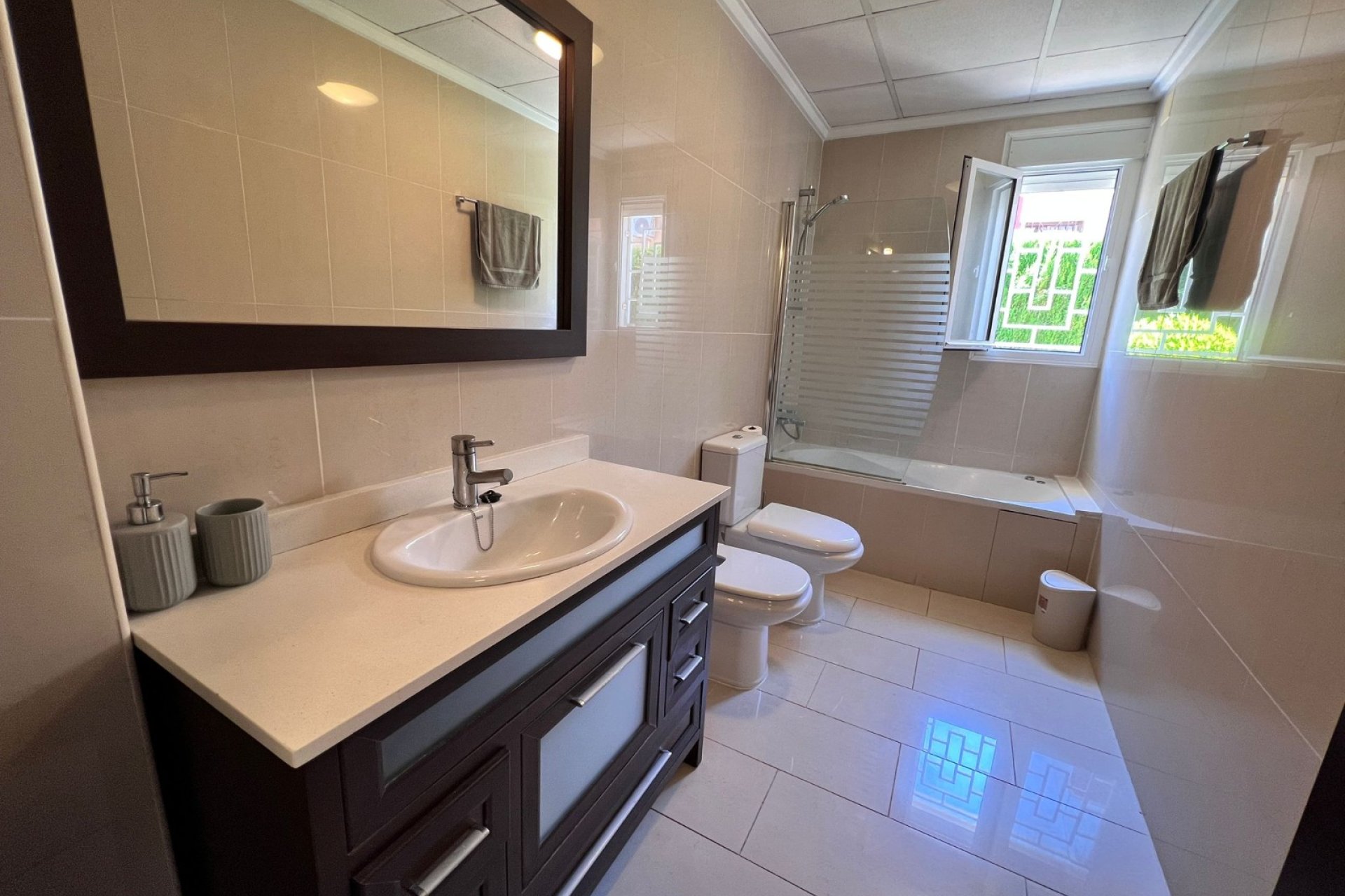 Használt Ingatlanok - Villa -
Ciudad Quesada - Costa Blanca