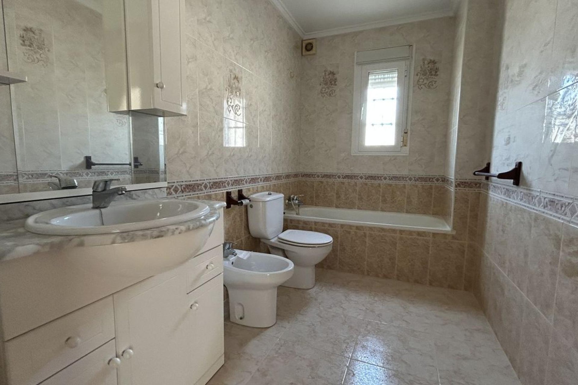 Használt Ingatlanok - Villa -
Ciudad Quesada - Costa Blanca