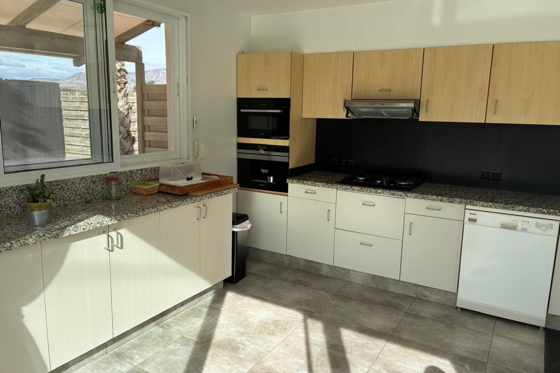 Használt Ingatlanok - Villa -
Crevillent - Costa Blanca