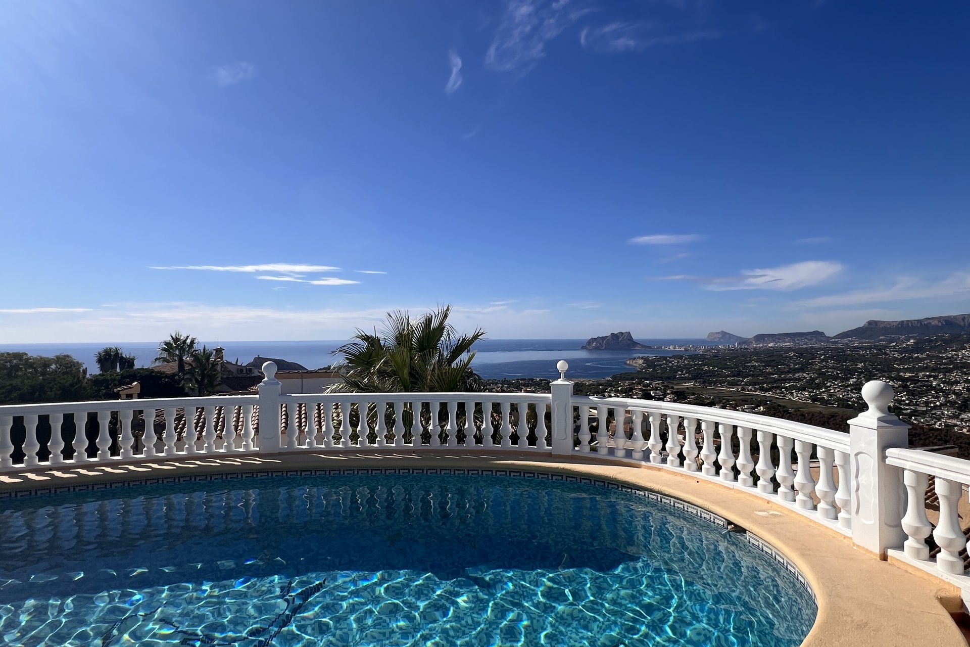 Használt Ingatlanok - Villa -
Cumbre del Sol - Costa Blanca