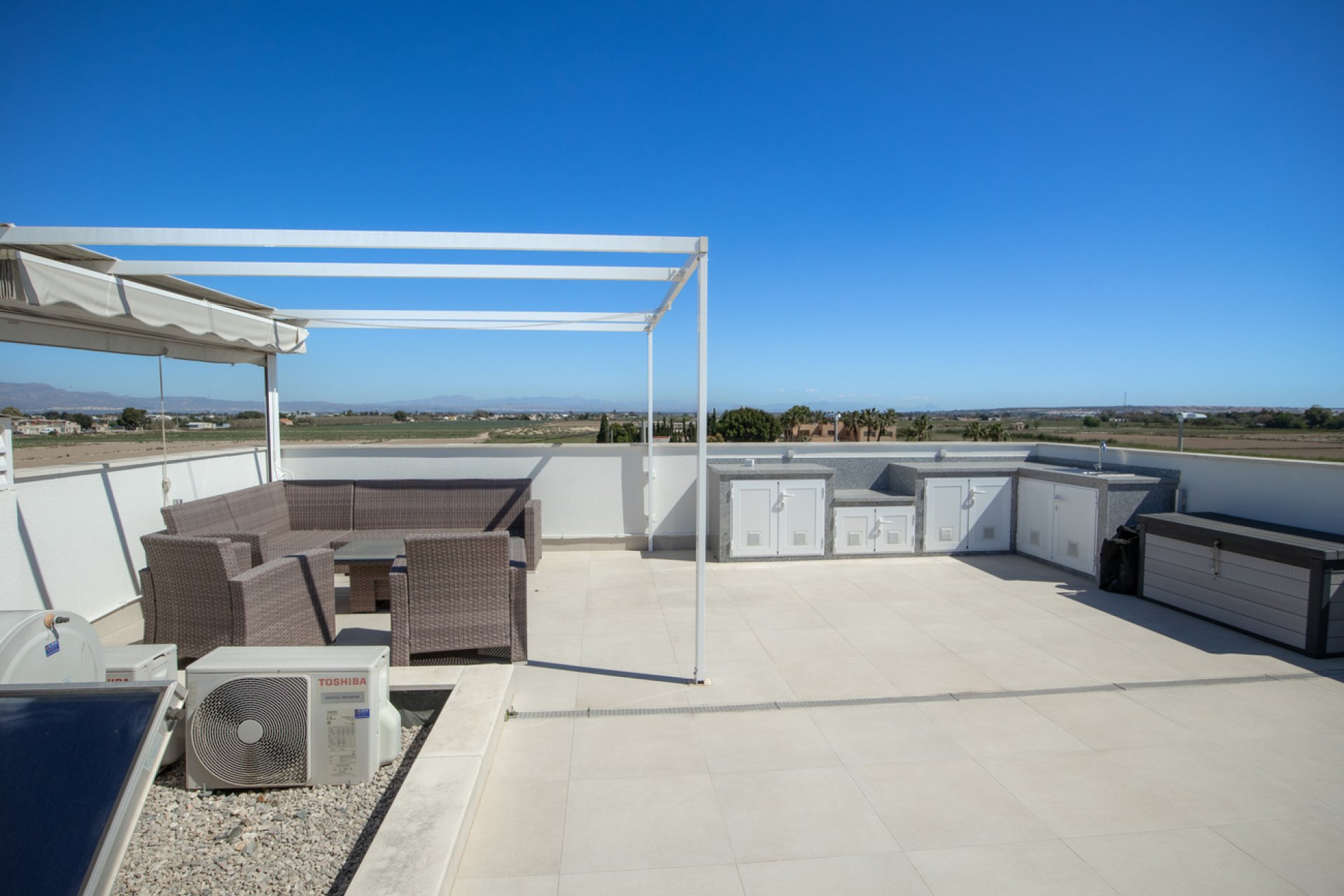 Használt Ingatlanok - Villa -
Daya Vieja