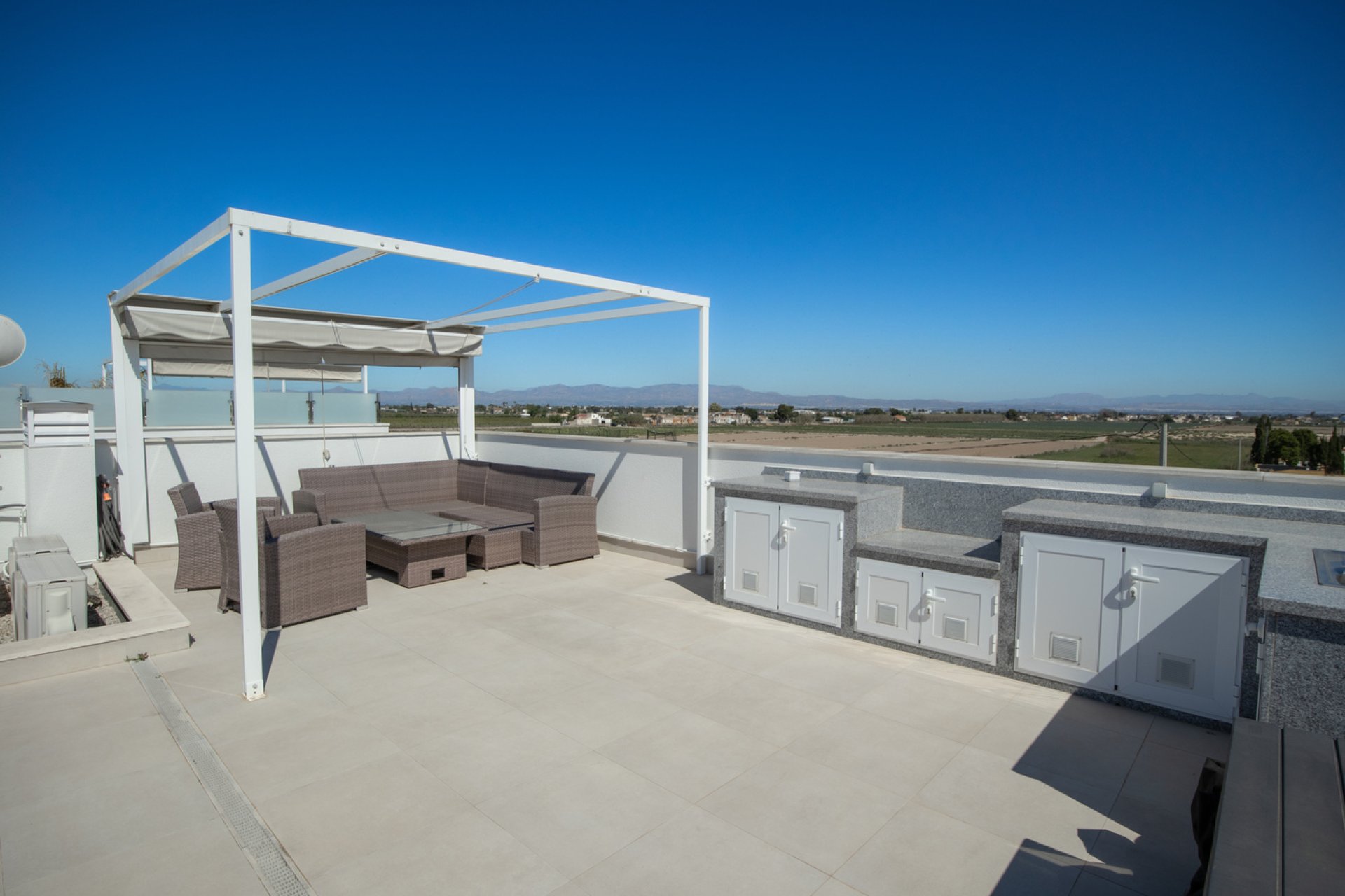 Használt Ingatlanok - Villa -
Daya Vieja