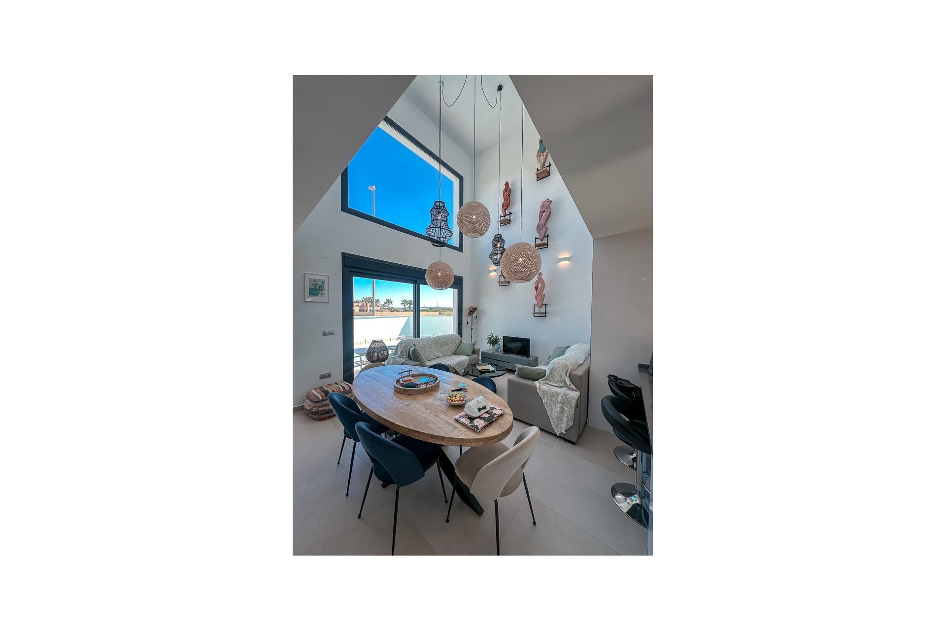 Használt Ingatlanok - Villa -
Daya Vieja