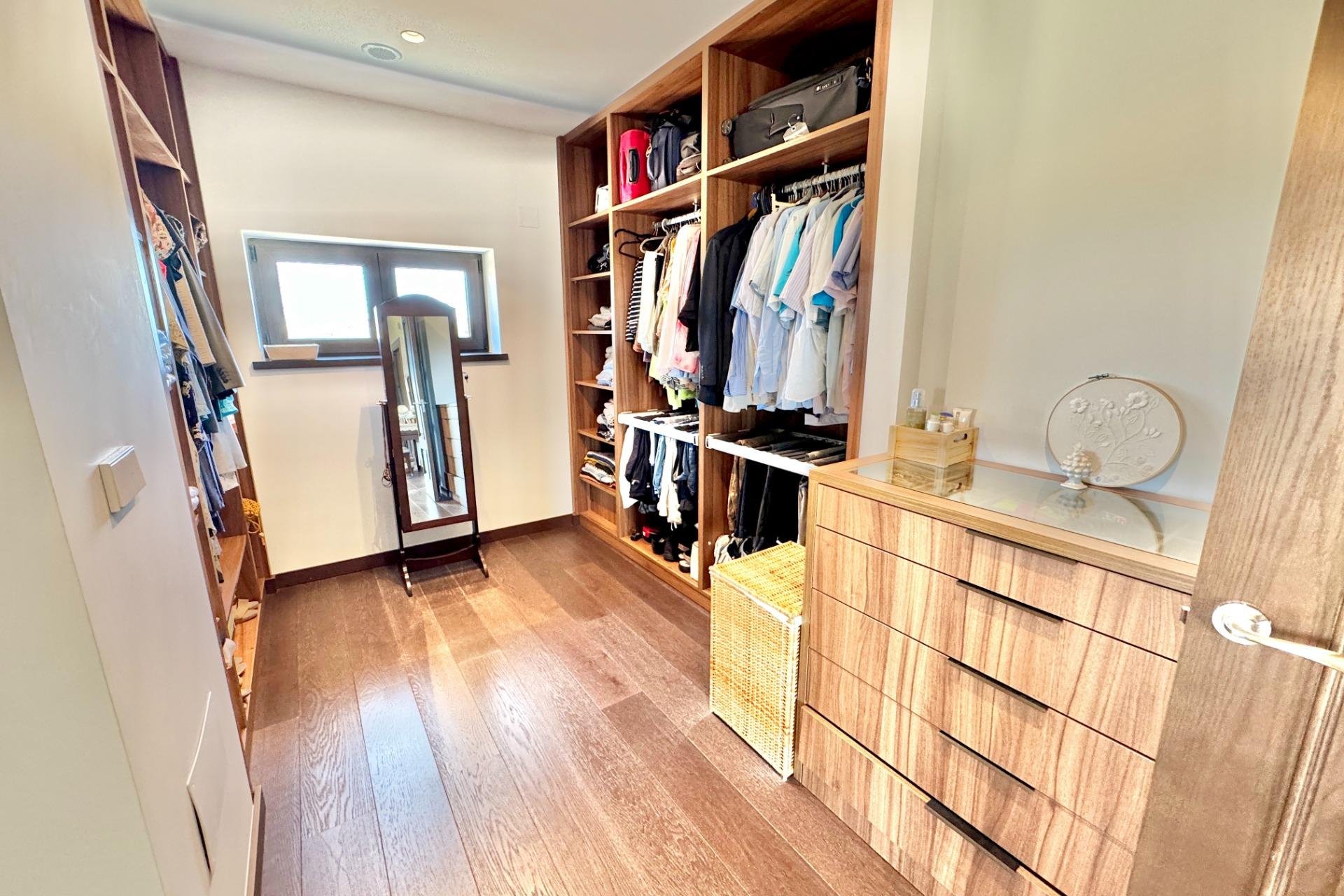 Használt Ingatlanok - Villa -
Dolores - Comunidad Valenciana