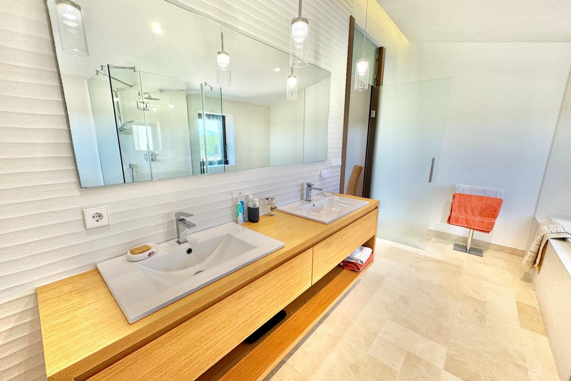 Használt Ingatlanok - Villa -
Dolores - Comunidad Valenciana