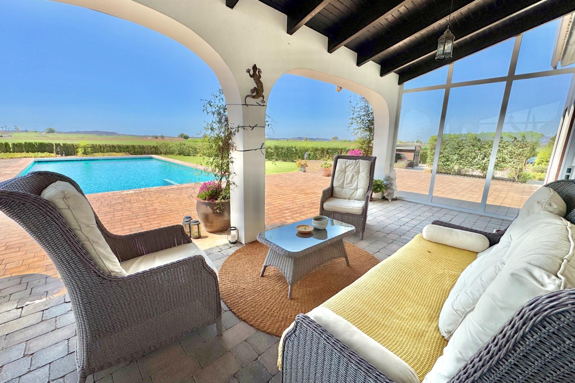 Használt Ingatlanok - Villa -
Dolores - Comunidad Valenciana