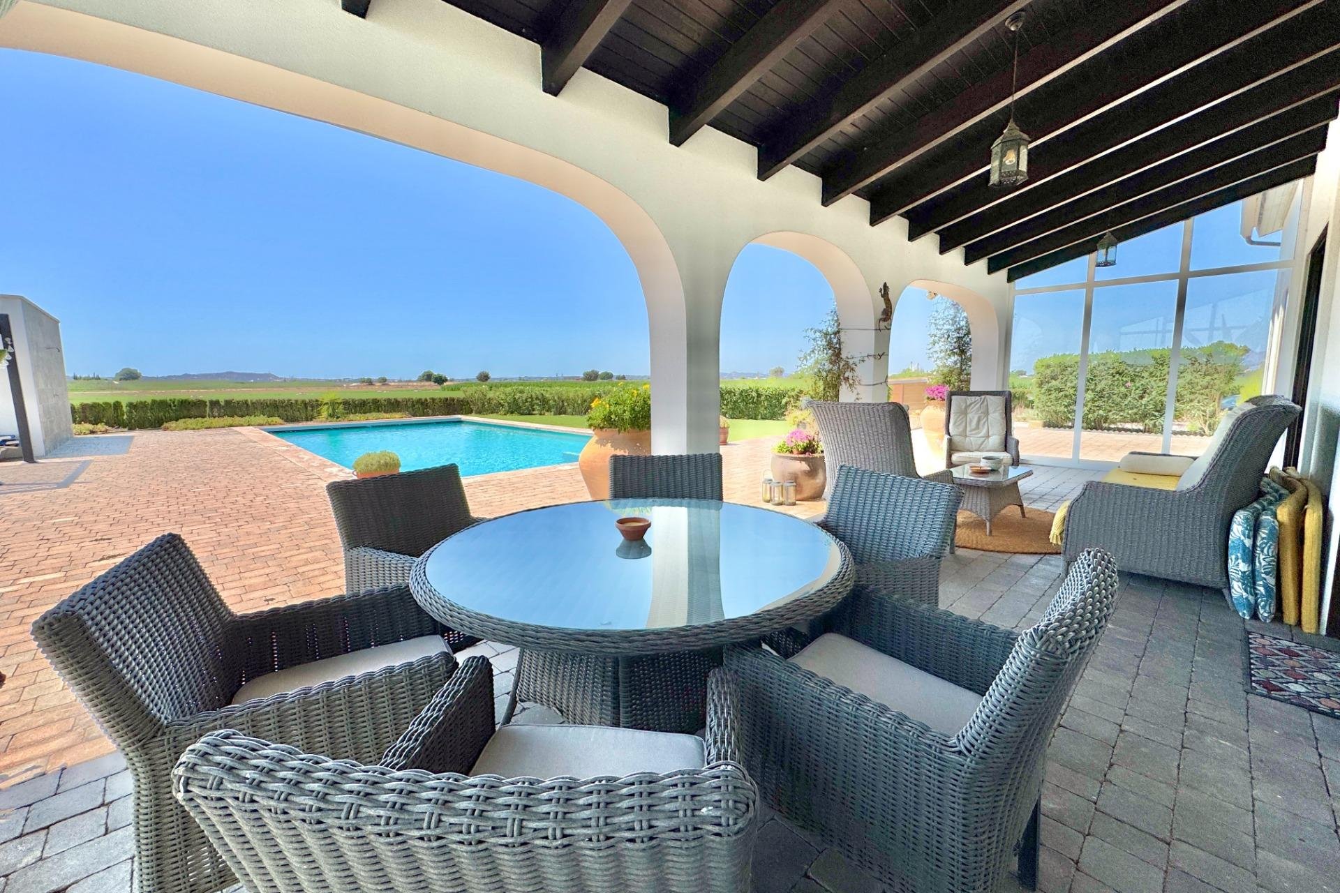 Használt Ingatlanok - Villa -
Dolores - Comunidad Valenciana