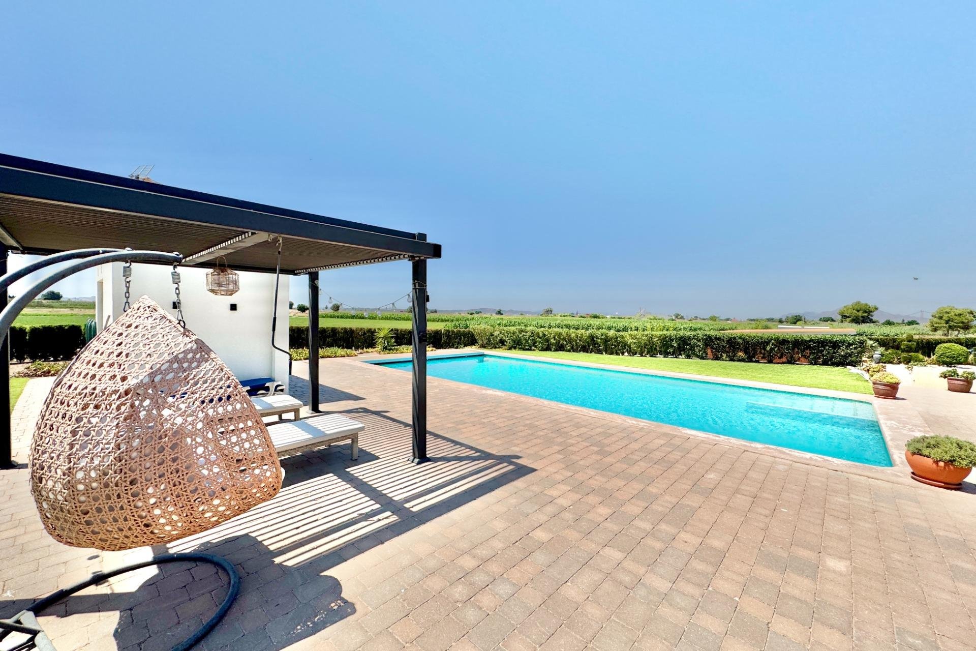 Használt Ingatlanok - Villa -
Dolores - Comunidad Valenciana