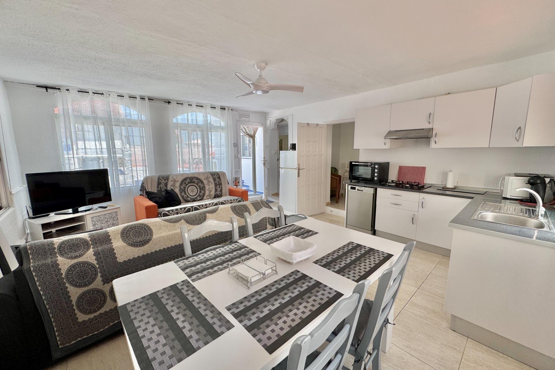 Használt Ingatlanok - Villa -
Dolores - Comunidad Valenciana