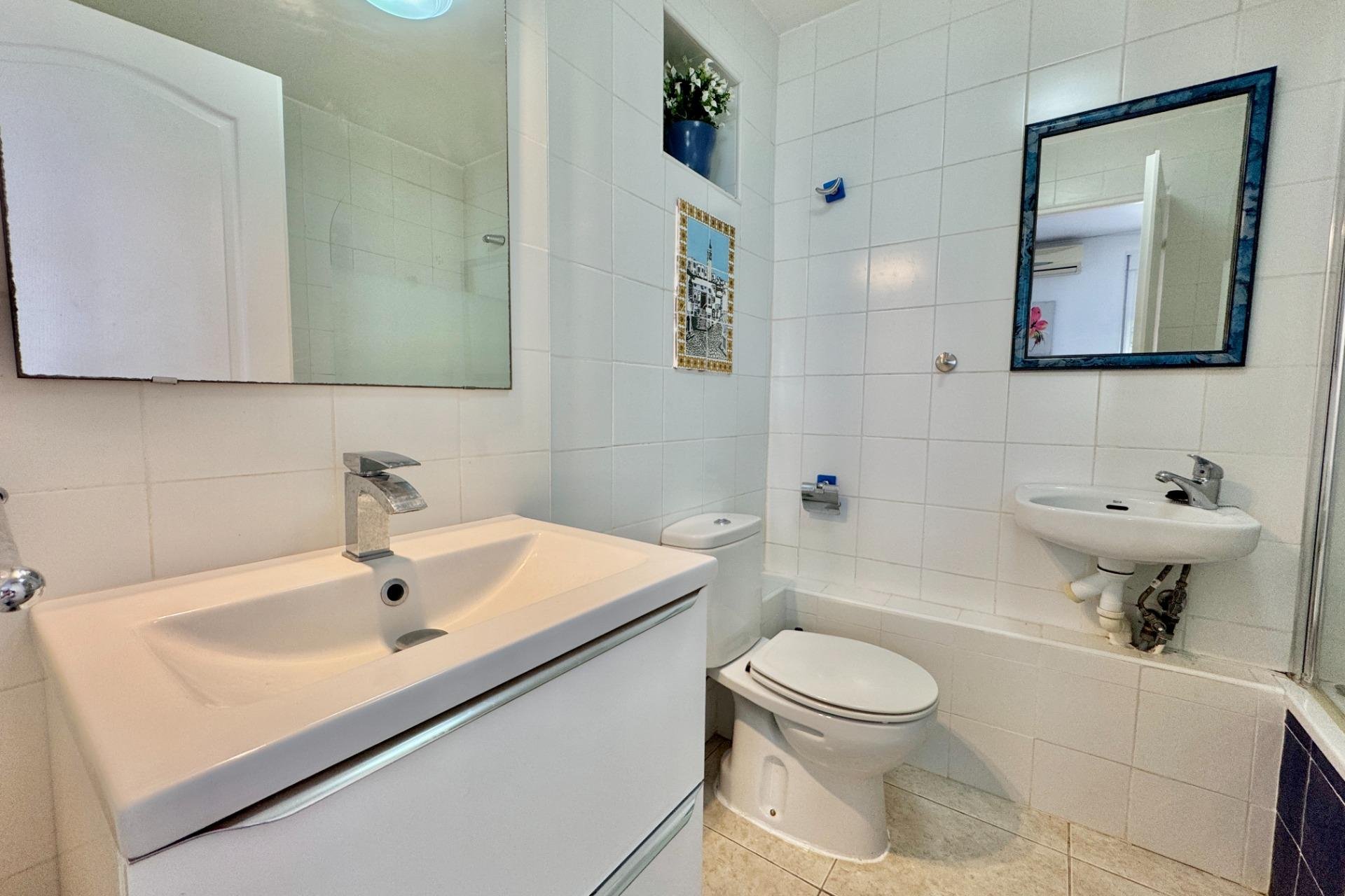 Használt Ingatlanok - Villa -
Dolores - Comunidad Valenciana