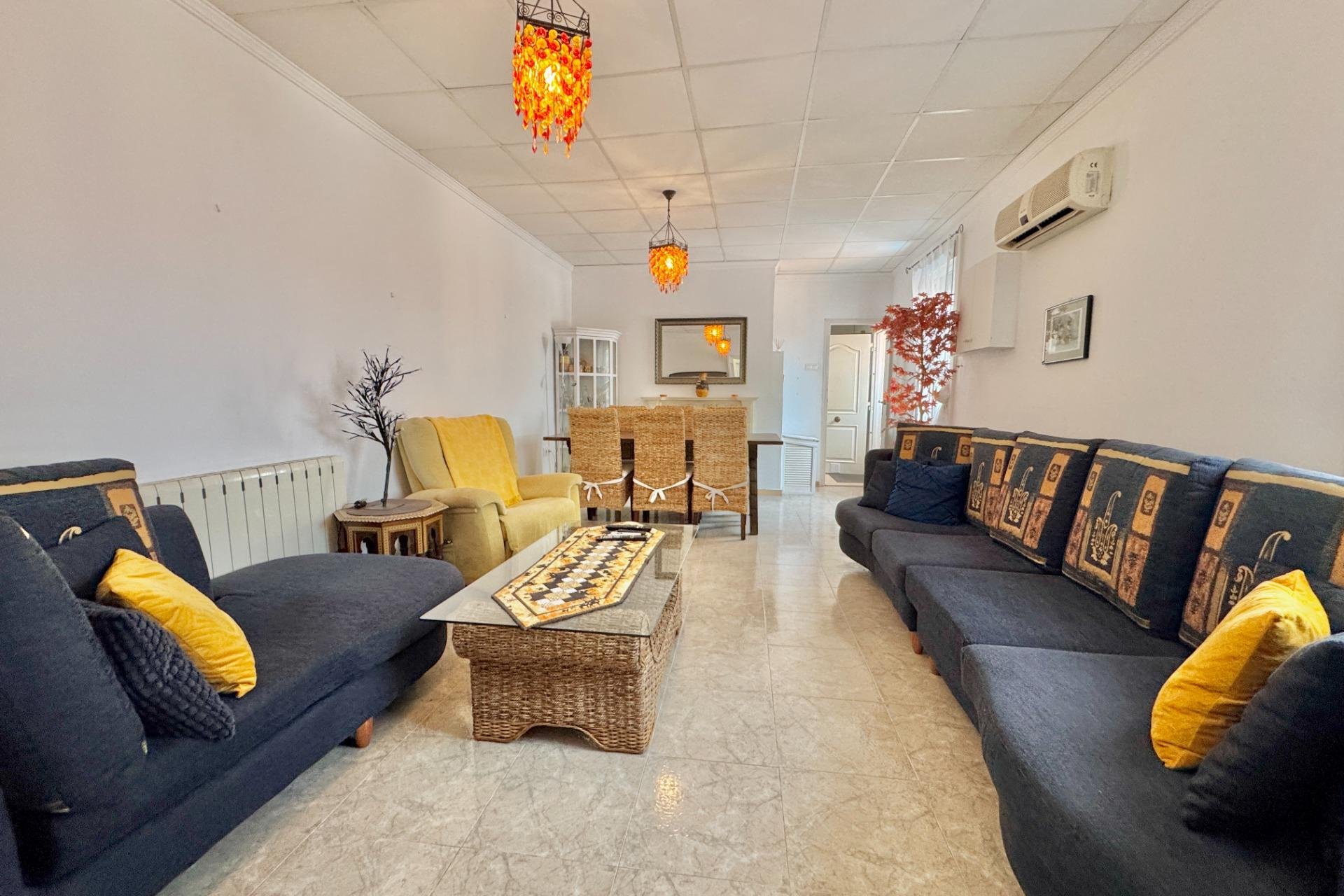 Használt Ingatlanok - Villa -
Dolores - Comunidad Valenciana