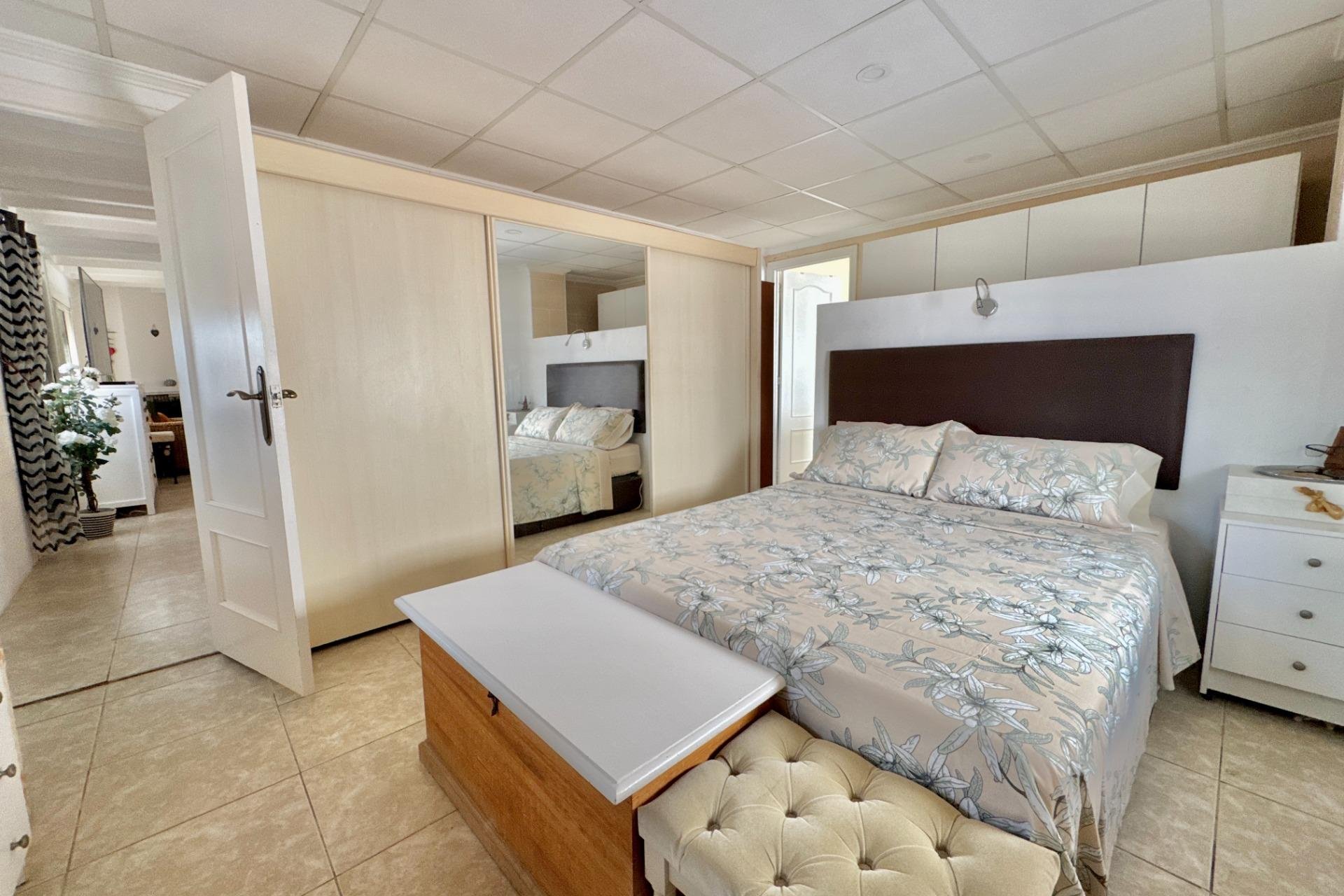 Használt Ingatlanok - Villa -
Dolores - Comunidad Valenciana