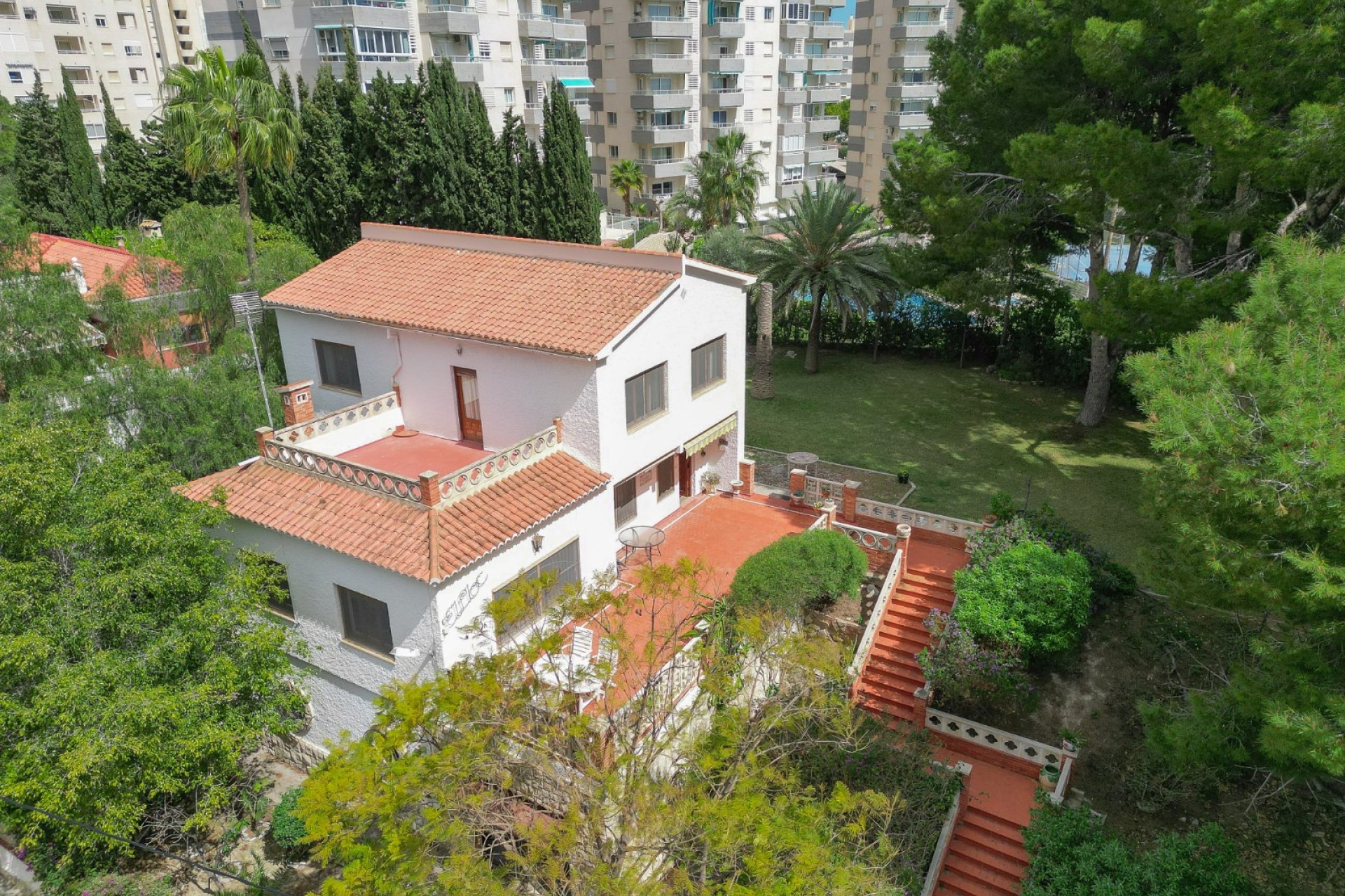 Használt Ingatlanok - Villa -
El Campello - Costa Blanca