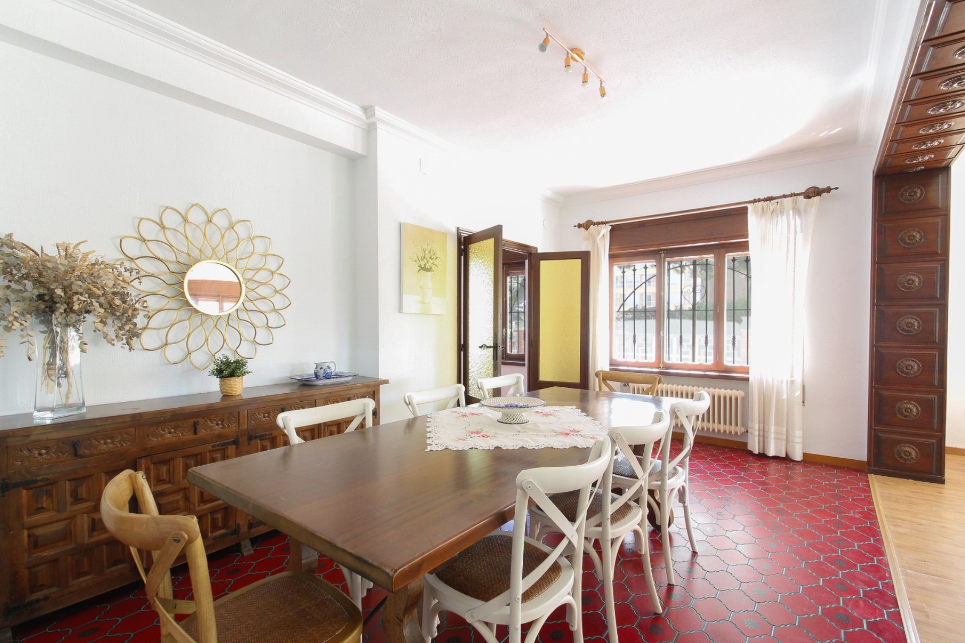 Használt Ingatlanok - Villa -
El Campello - Costa Blanca