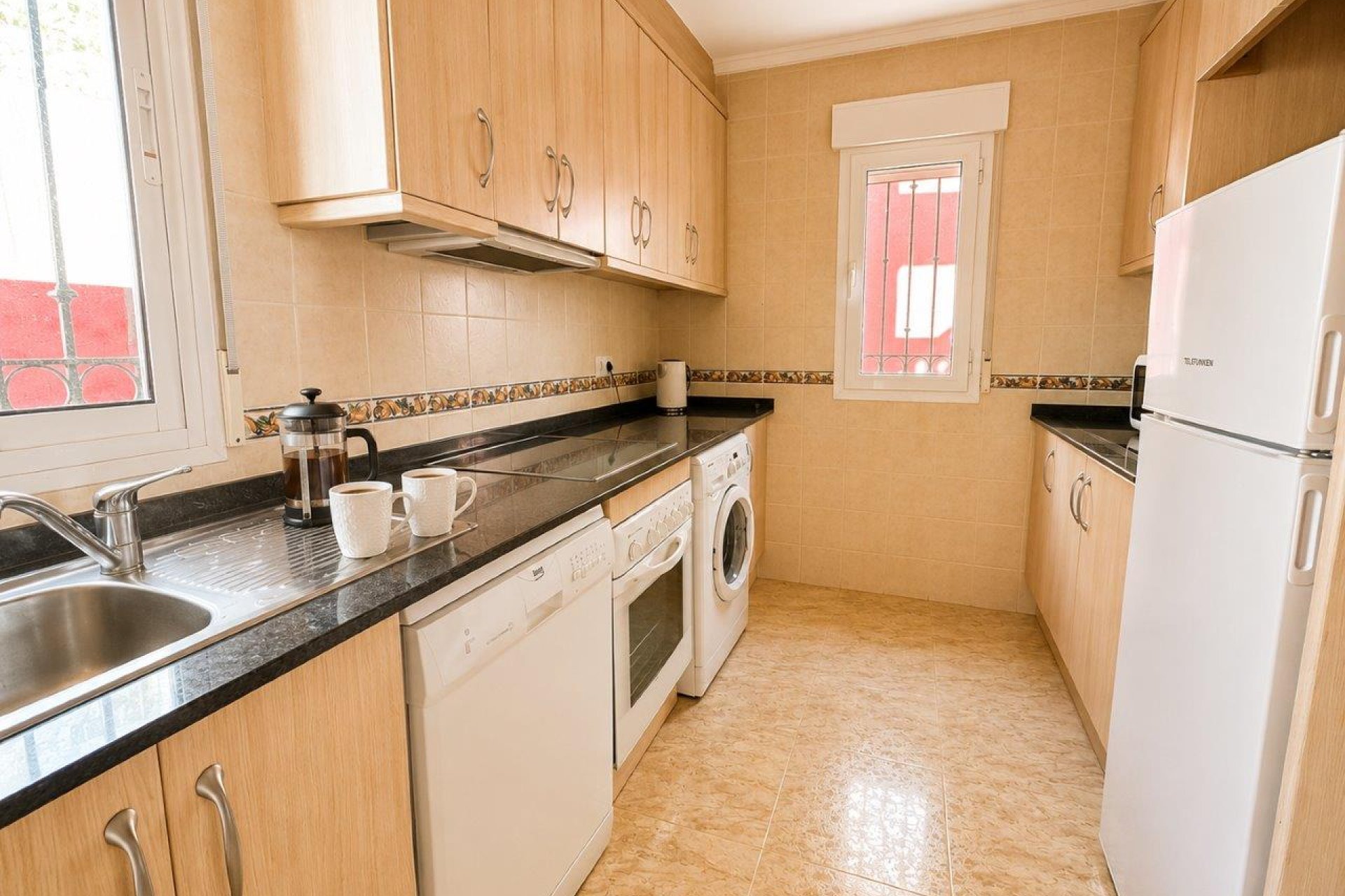 Használt Ingatlanok - Villa -
El Carmoli - Costa Calida