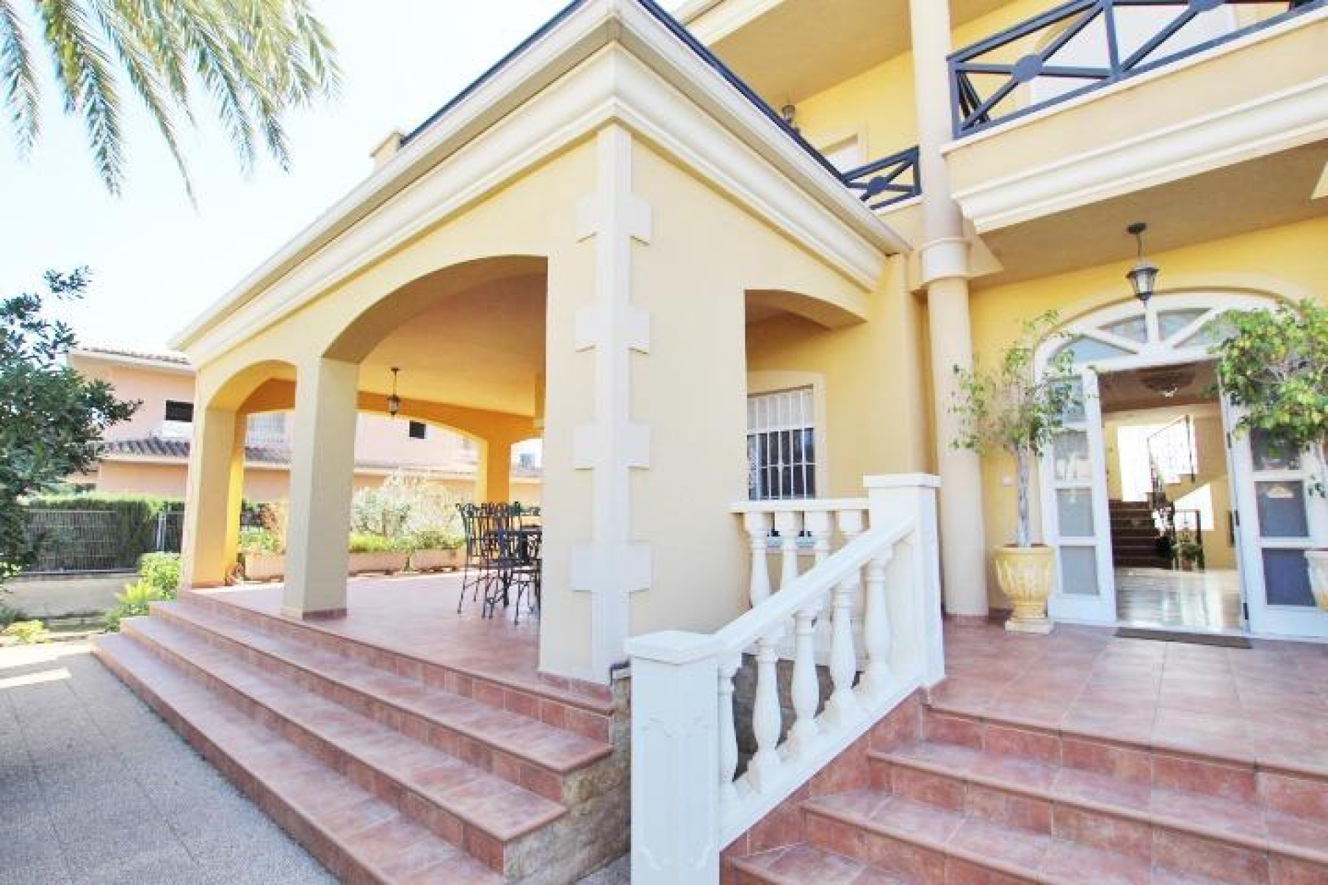 Használt Ingatlanok - Villa -
Elche - Altabix