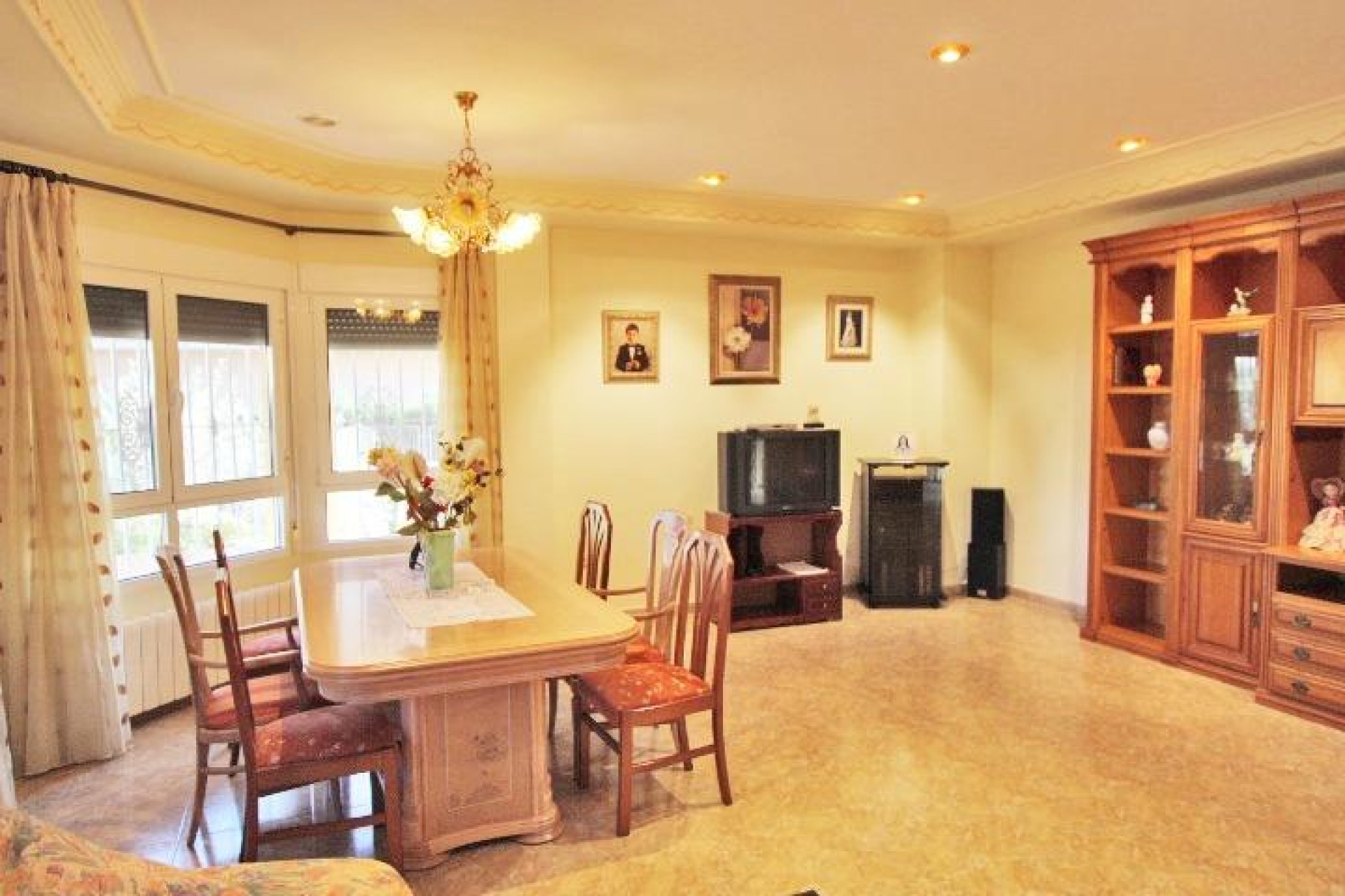 Használt Ingatlanok - Villa -
Elche - Altabix