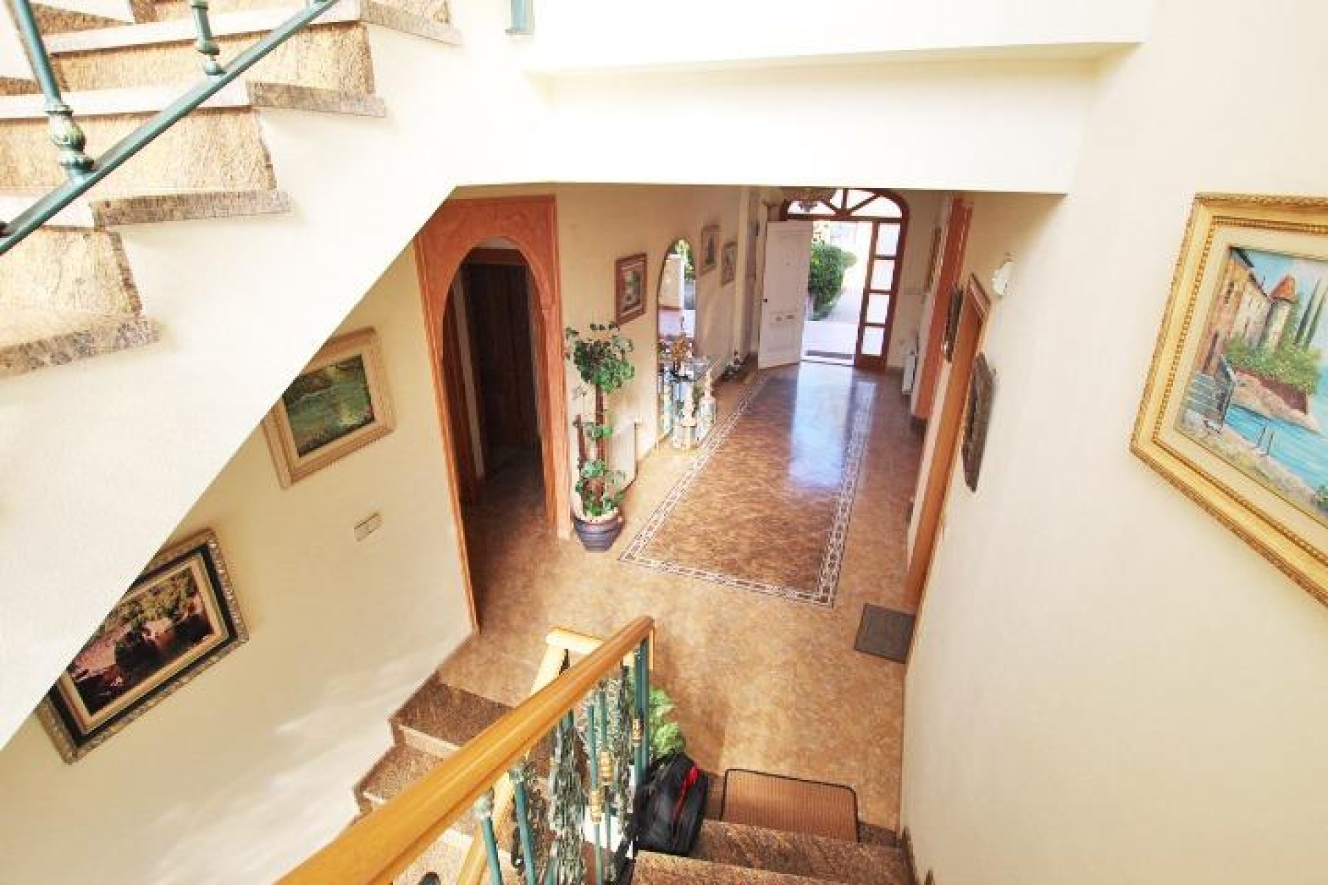 Használt Ingatlanok - Villa -
Elche - Altabix