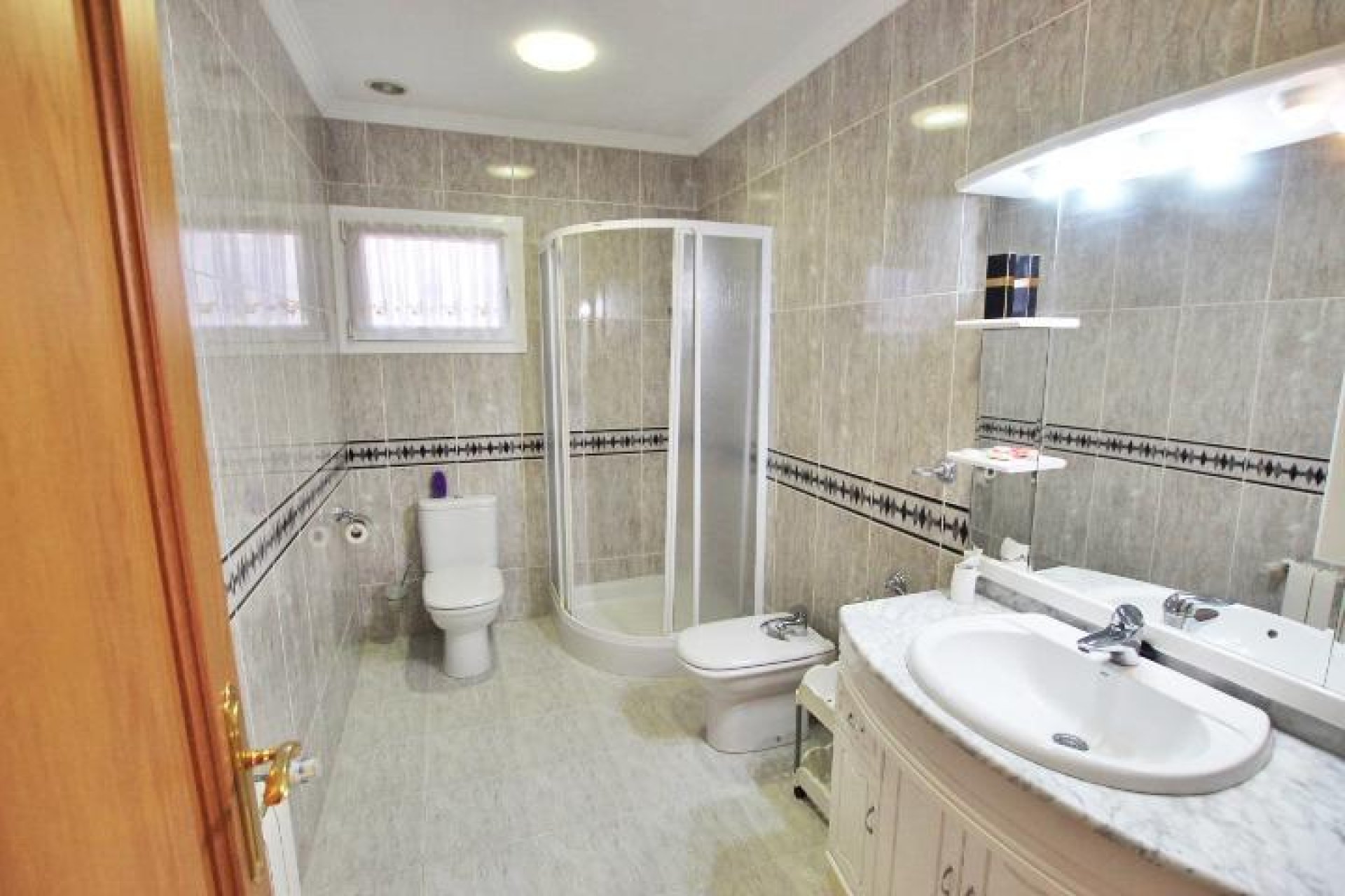 Használt Ingatlanok - Villa -
Elche - Altabix