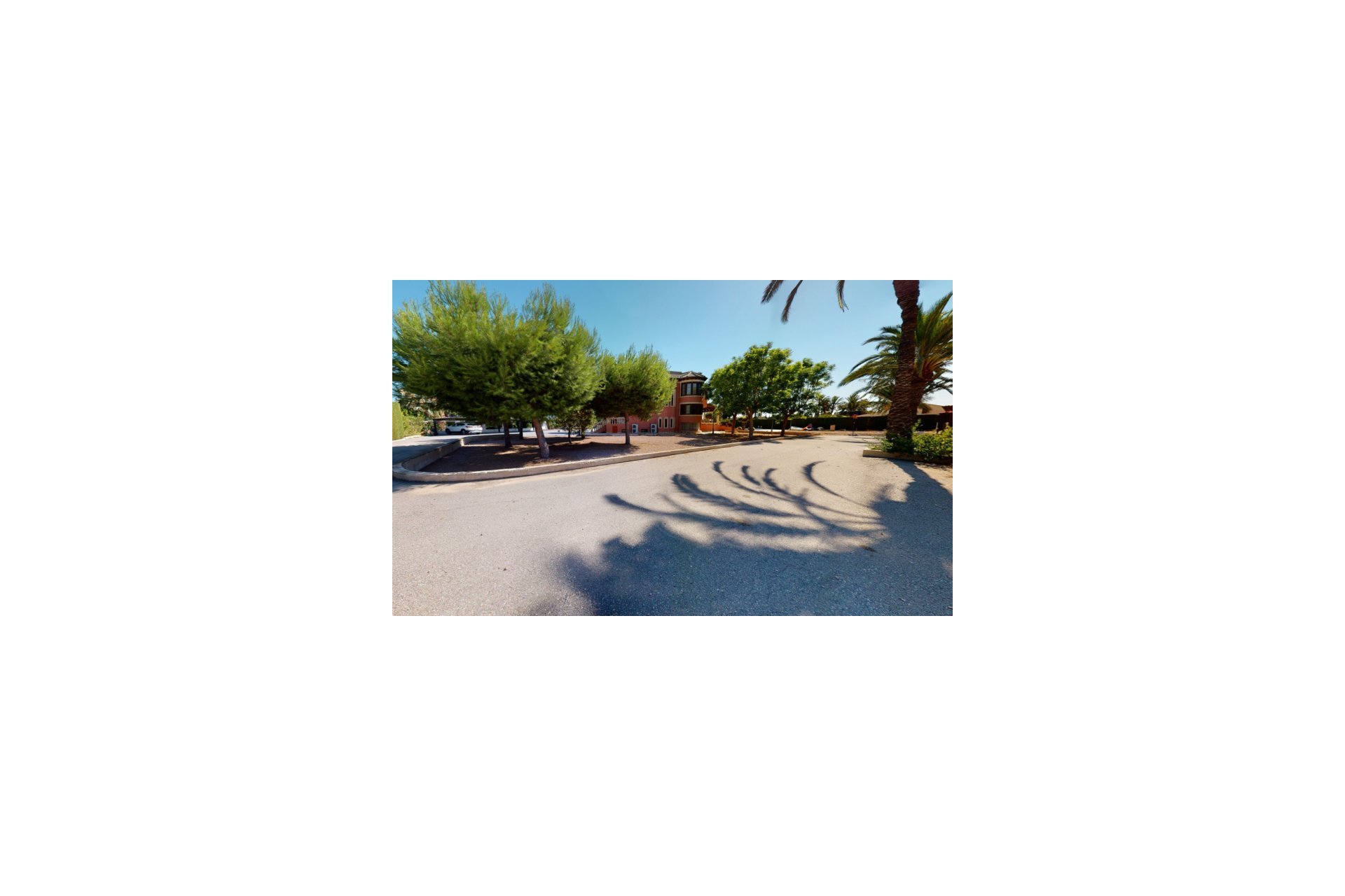 Használt Ingatlanok - Villa -
Elche - Costa Blanca