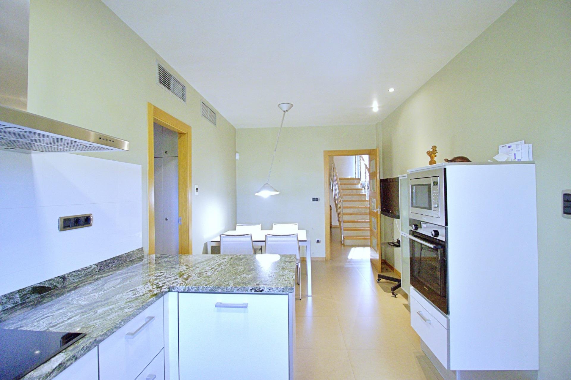 Használt Ingatlanok - Villa -
Elche Pedanías - Peña las Águilas
