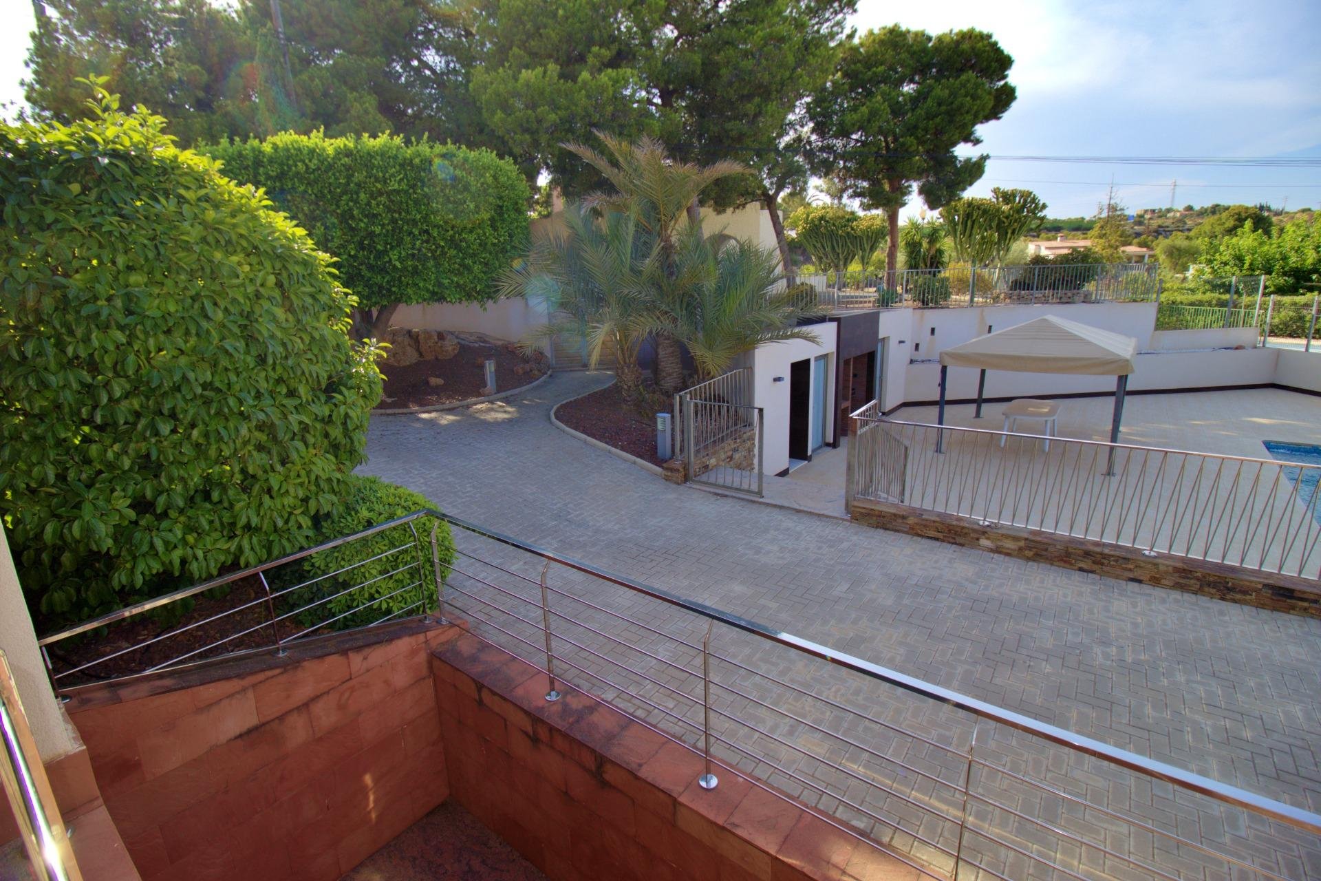 Használt Ingatlanok - Villa -
Elche Pedanías - Peña las Águilas