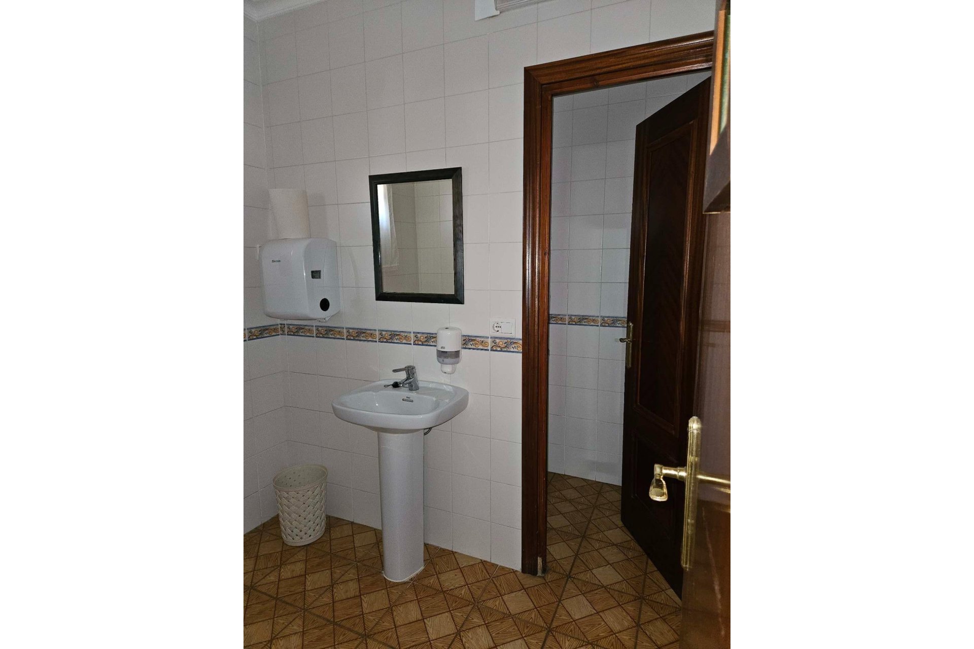 Használt Ingatlanok - Villa -
Elda - 03600