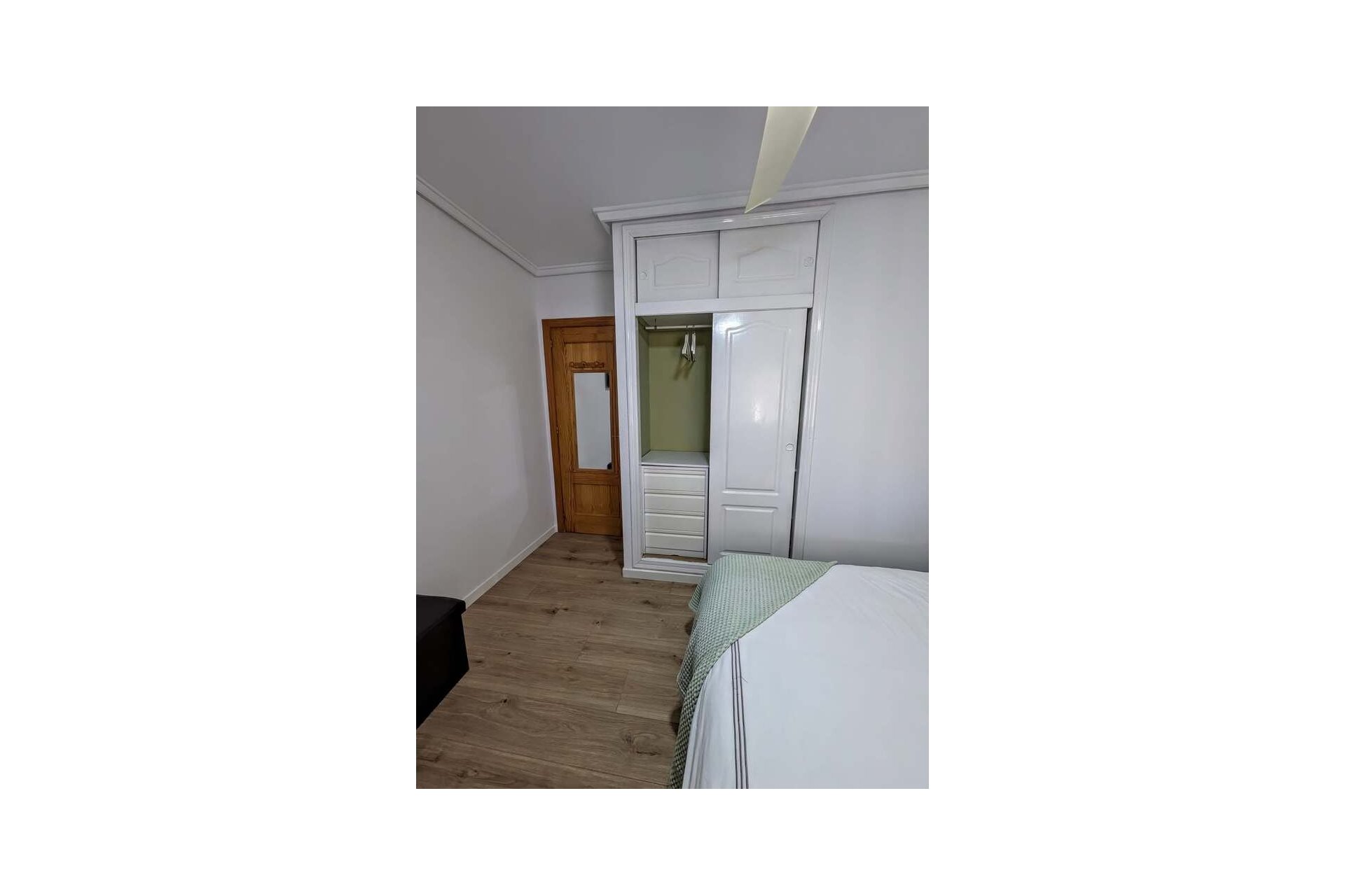 Használt Ingatlanok - Villa / Ikerház -
Camposol