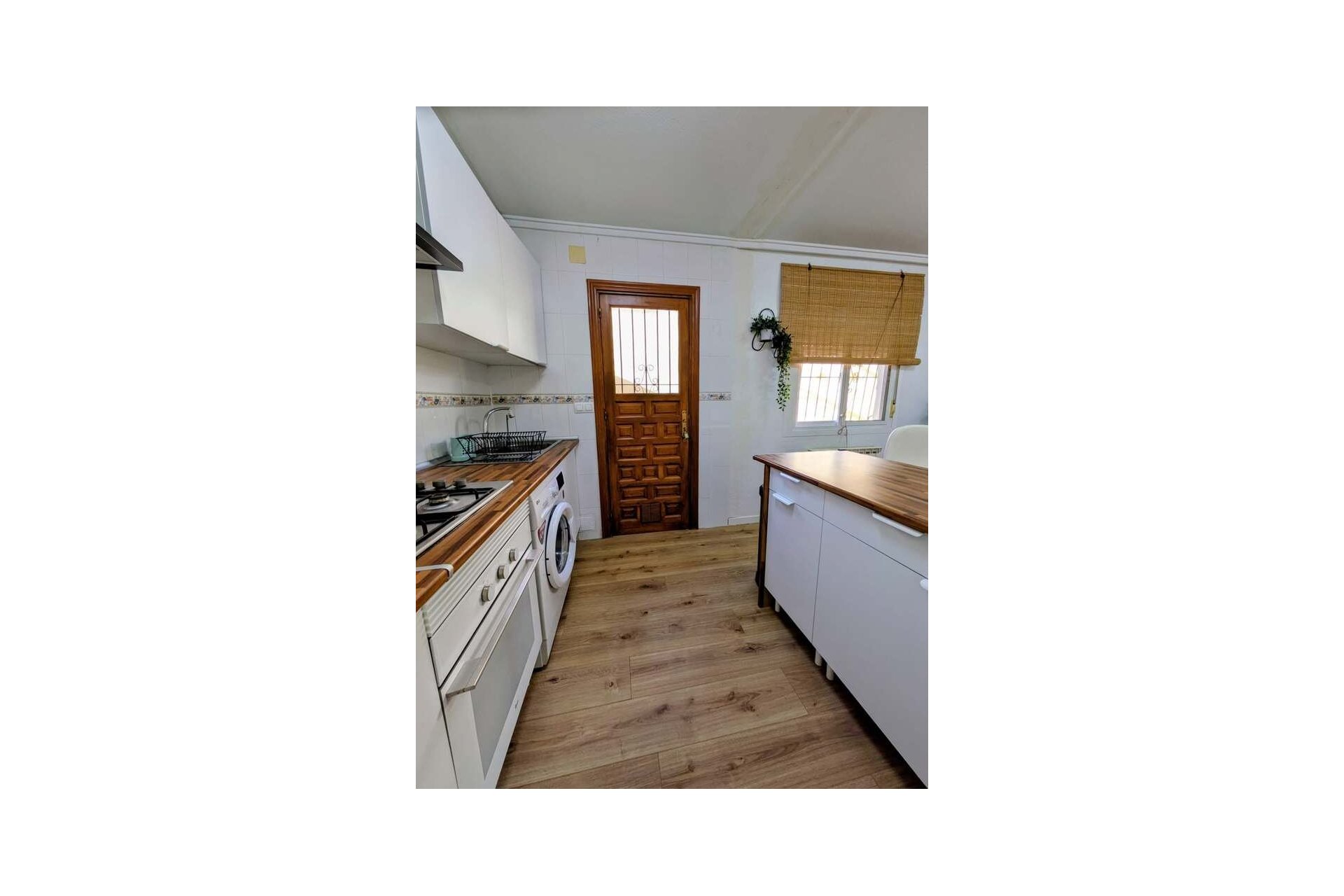 Használt Ingatlanok - Villa / Ikerház -
Camposol