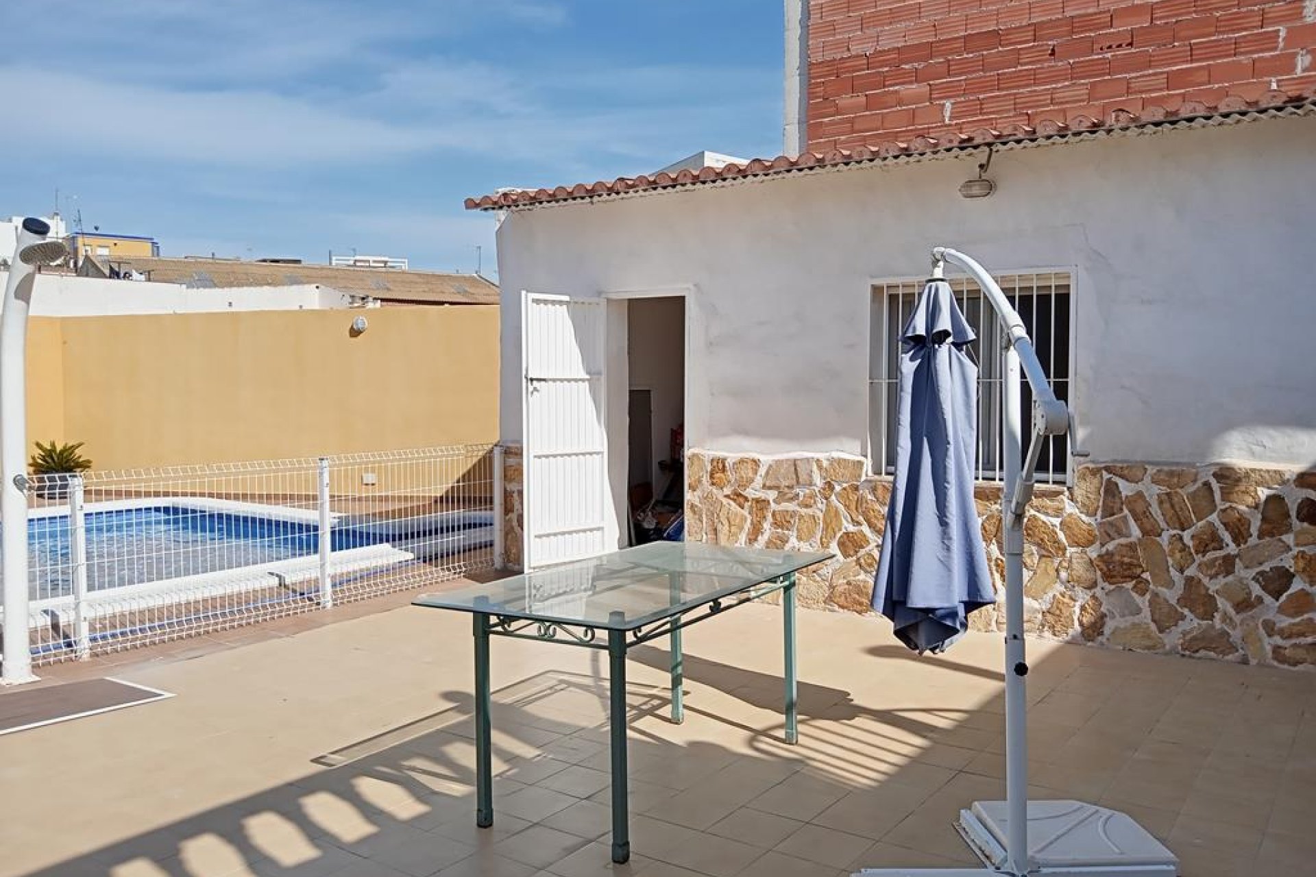 Használt Ingatlanok - Villa / Ikerház -
Los Montesinos - PUEBLO CENTRO