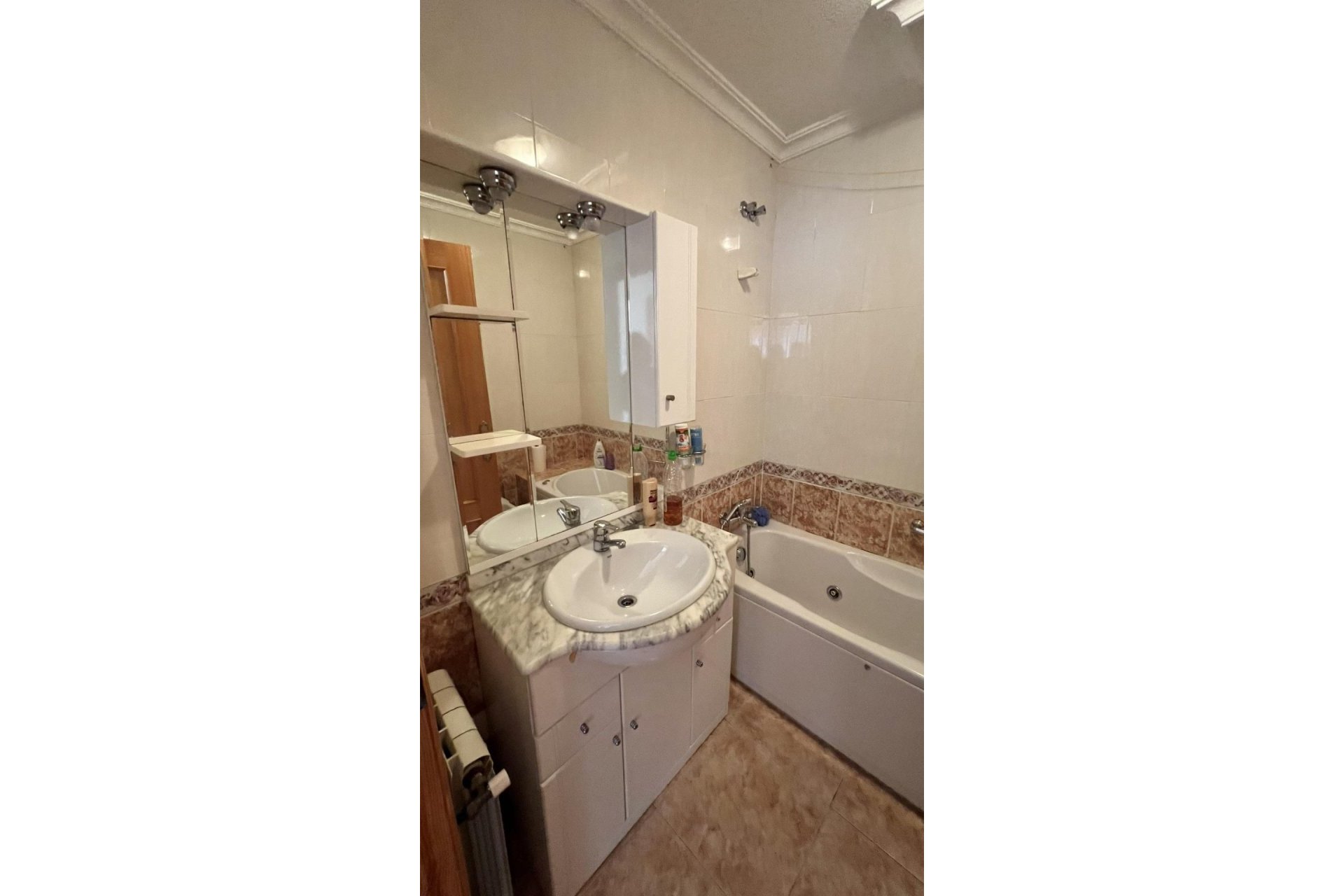 Használt Ingatlanok - Villa / Ikerház -
Torrevieja - Aguas Nuevas