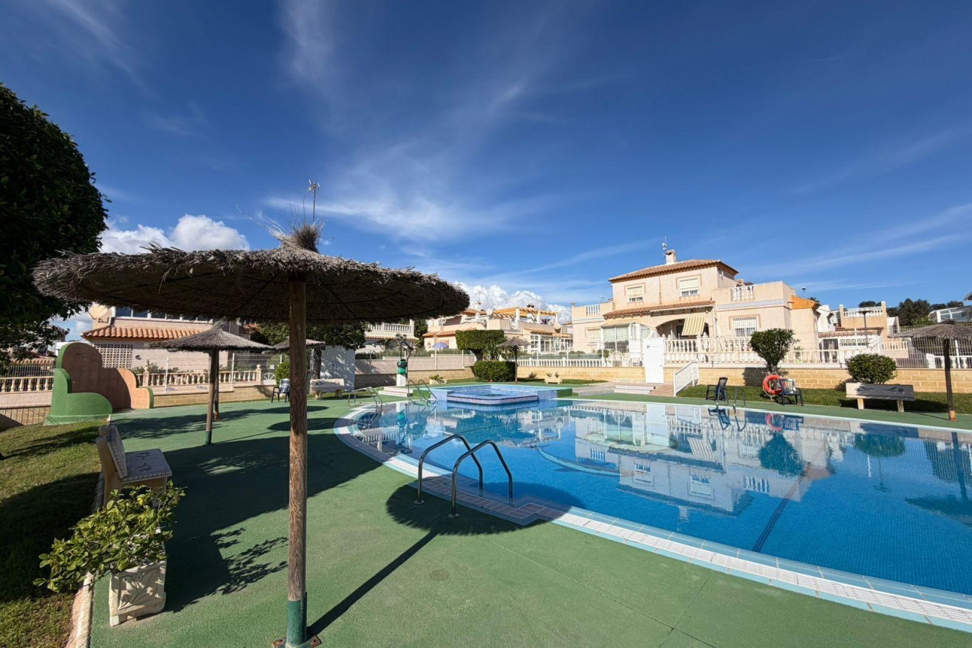 Használt Ingatlanok - Villa / Ikerház -
Torrevieja - Cabo Cervera