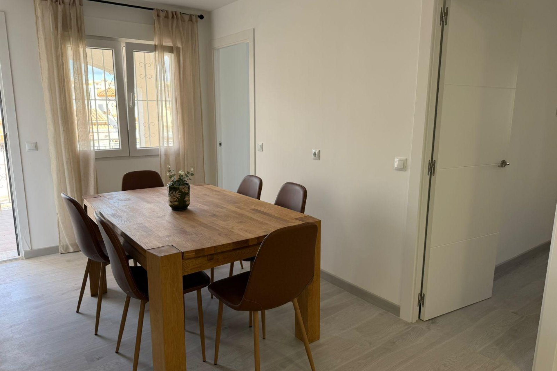 Használt Ingatlanok - Villa / Ikerház -
Torrevieja - Cabo Cervera