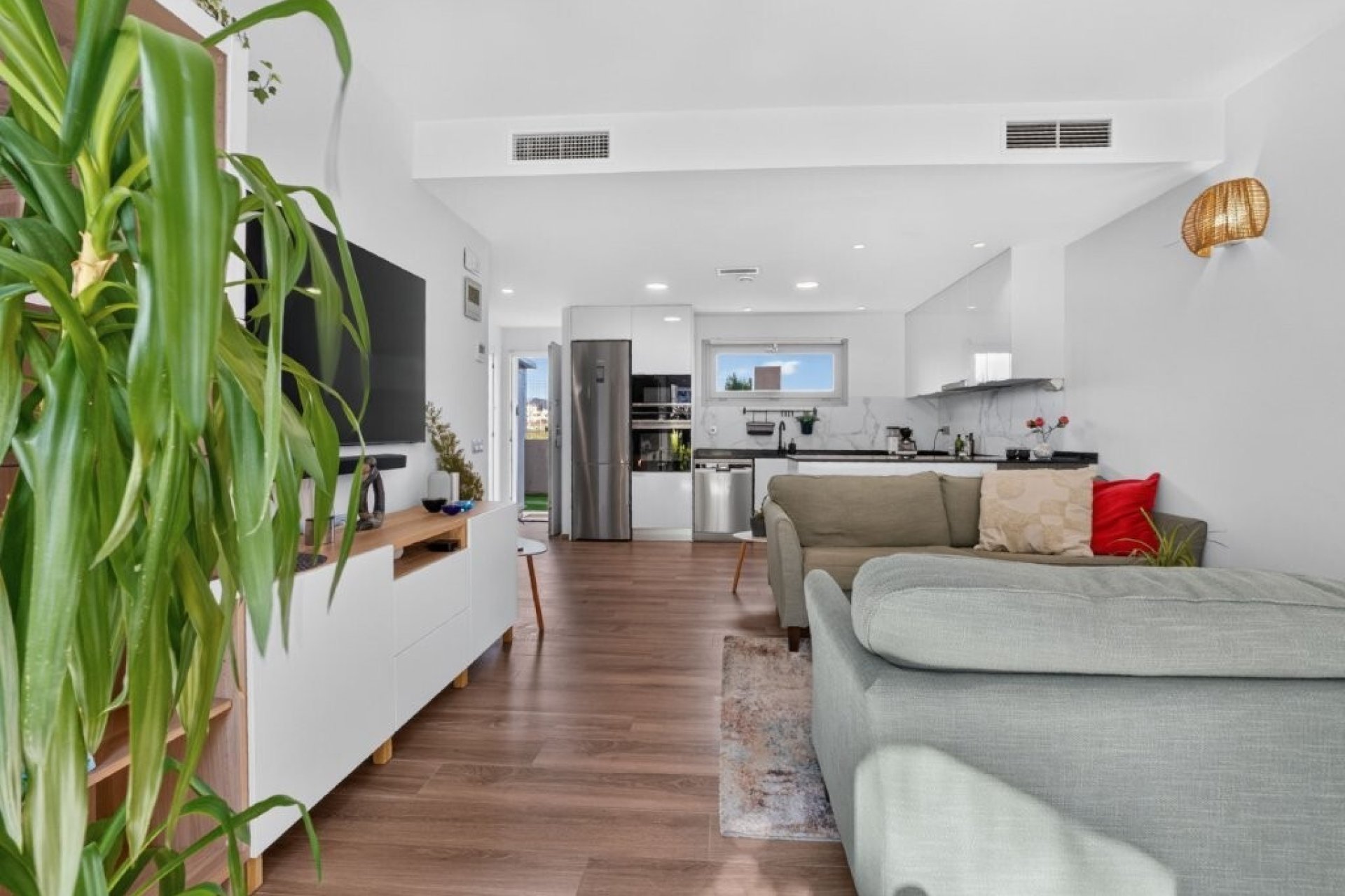 Használt Ingatlanok - Villa / Ikerház -
Torrevieja - La Veleta