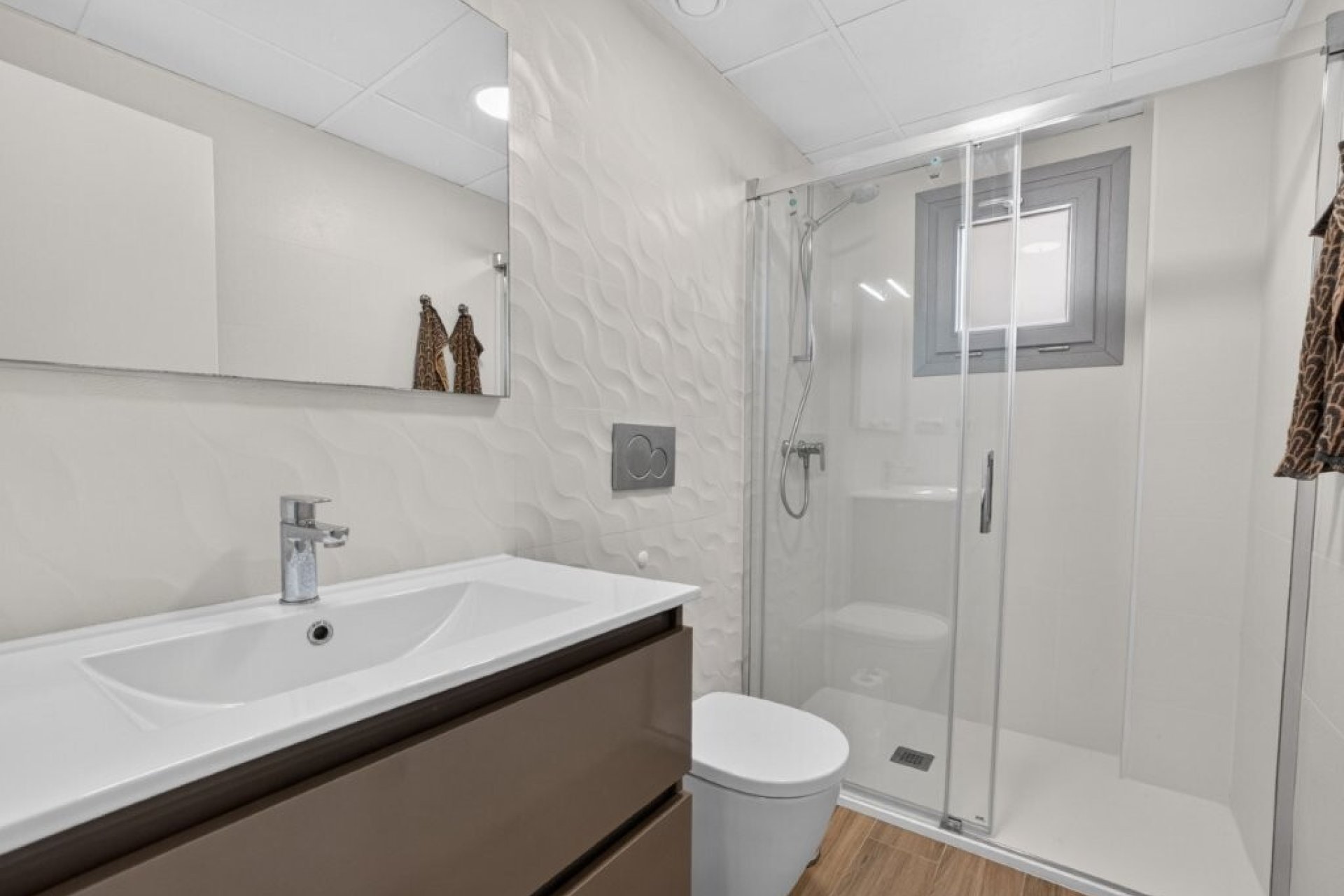 Használt Ingatlanok - Villa / Ikerház -
Torrevieja - La Veleta
