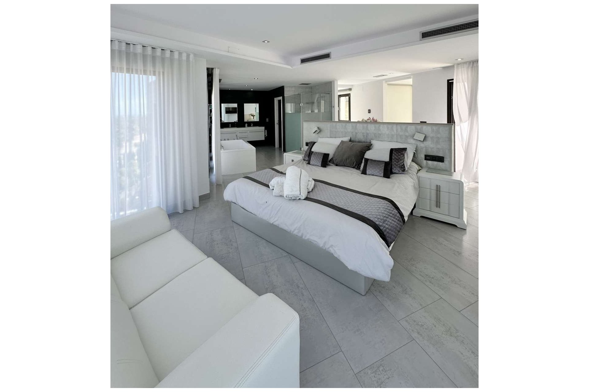 Használt Ingatlanok - Villa -
Jávea - Costa Blanca