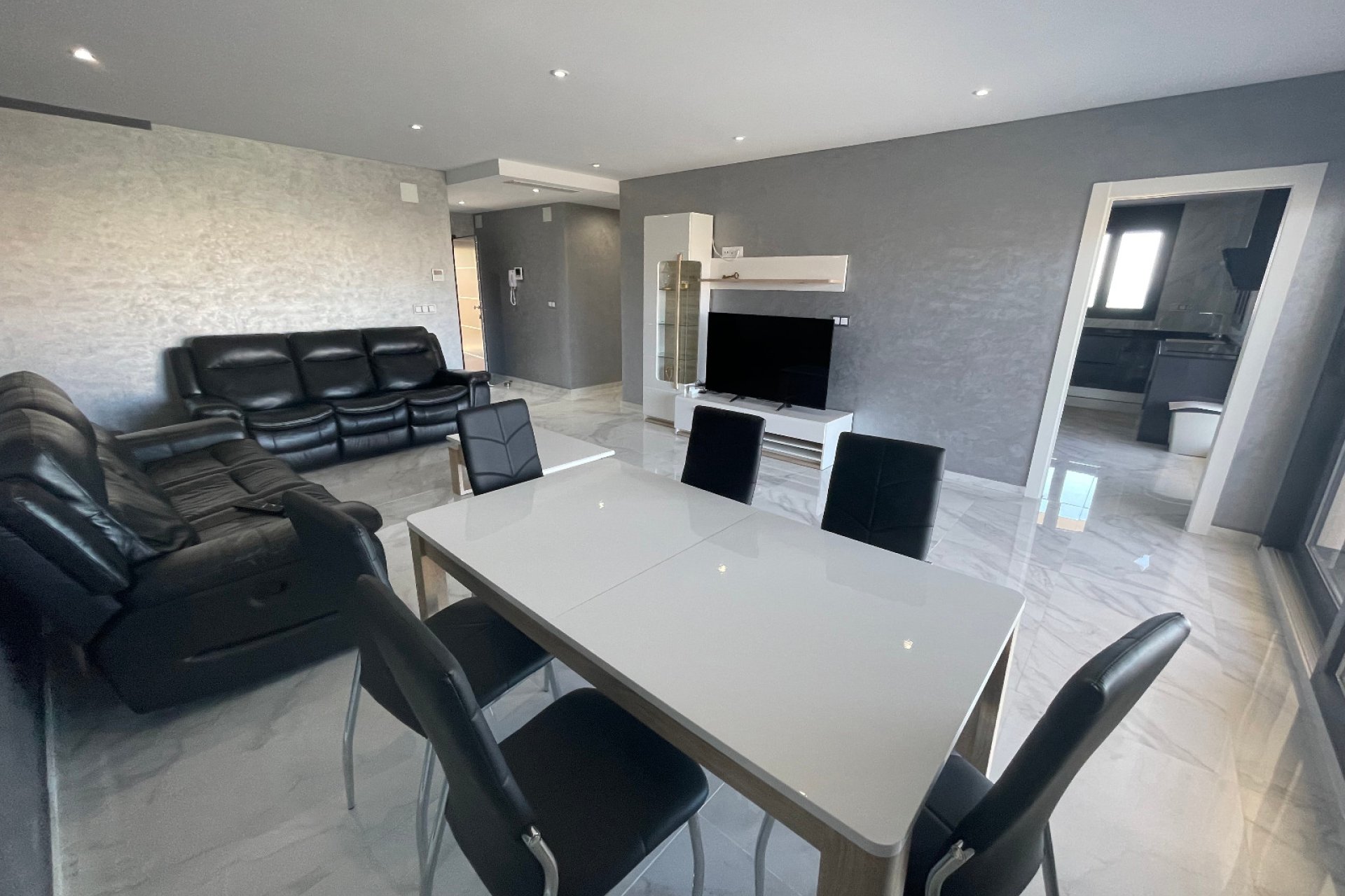 Használt Ingatlanok - Villa -
La Mata - Costa Blanca