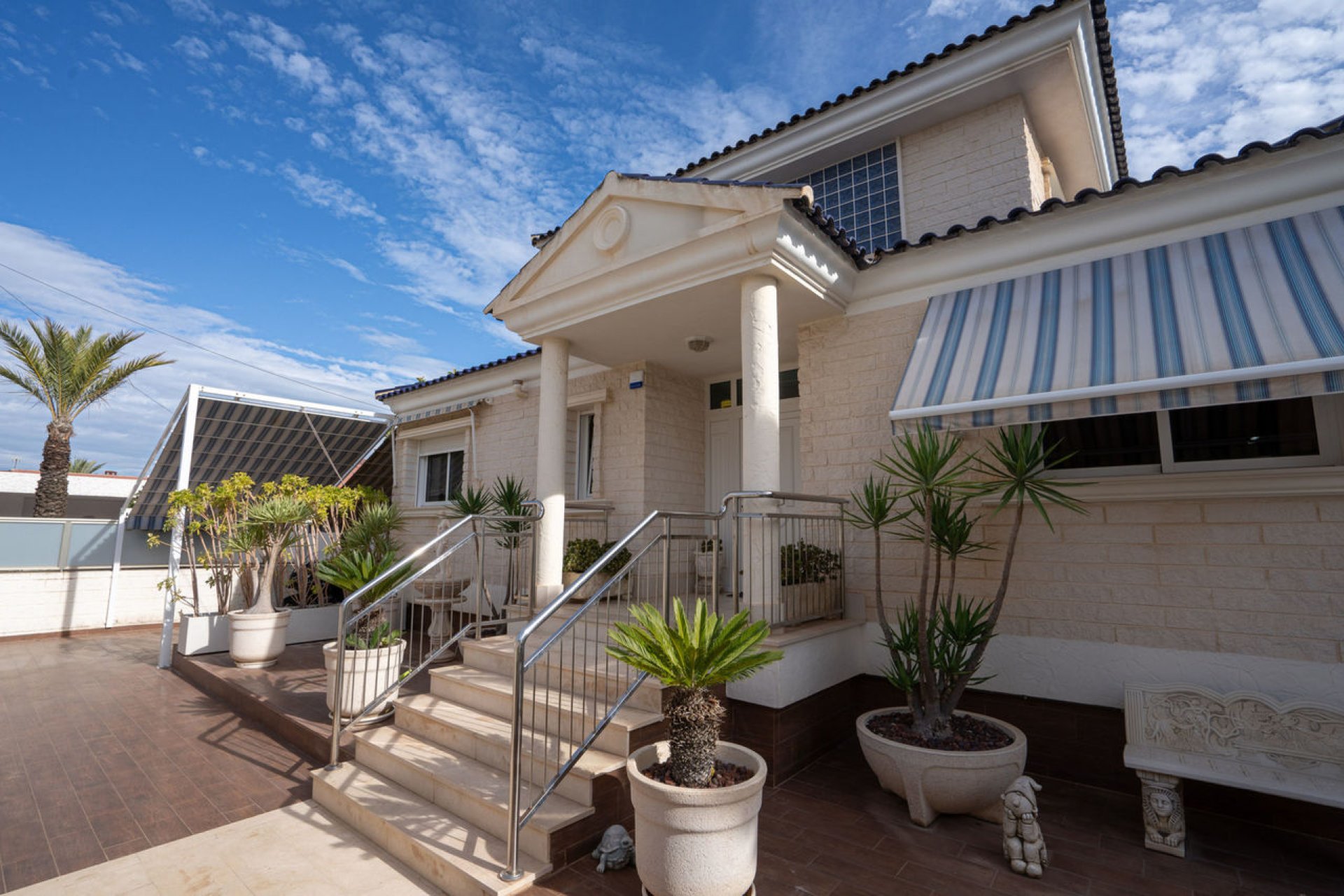 Használt Ingatlanok - Villa -
La Mata - Costa Blanca
