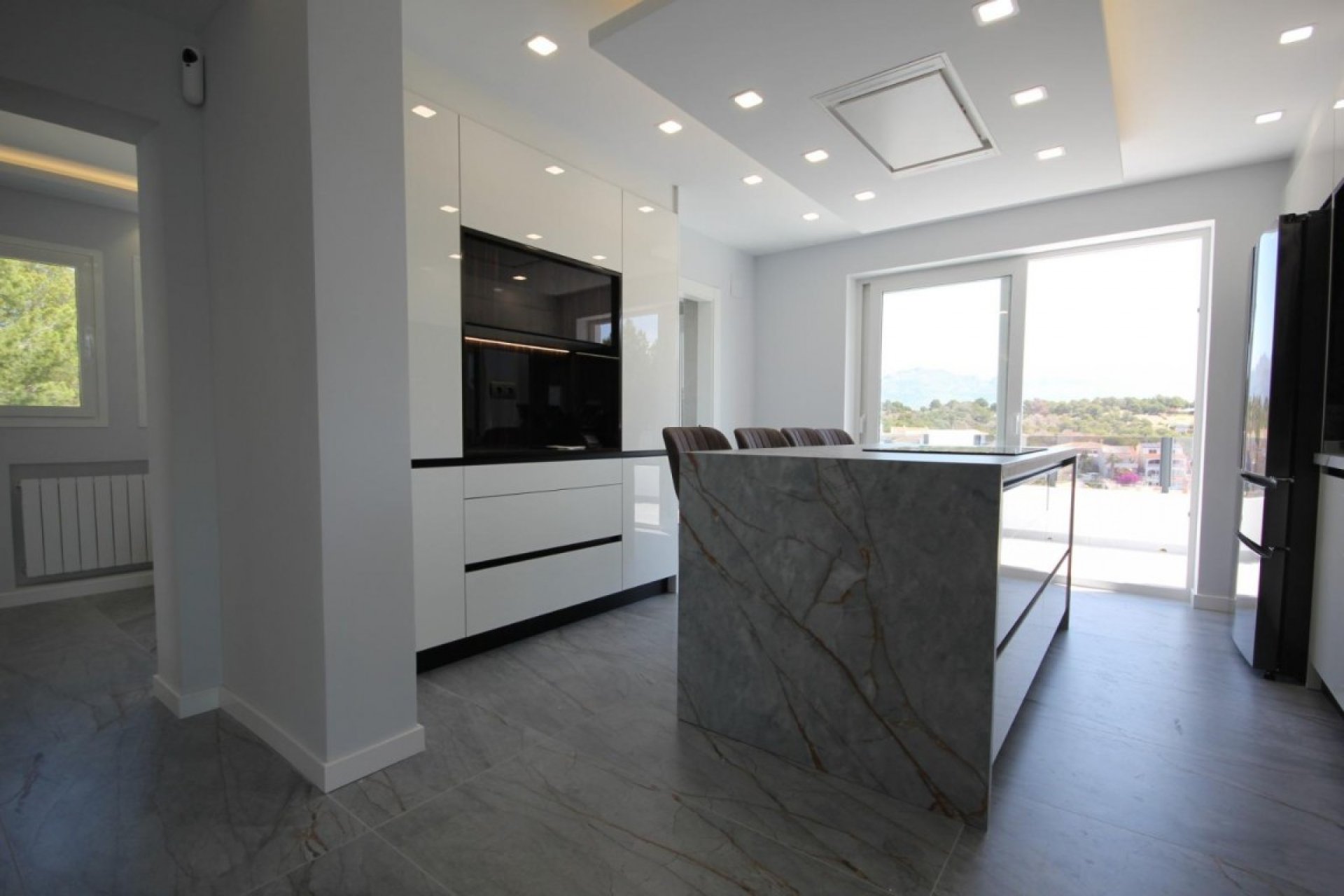 Használt Ingatlanok - Villa -
La Nucía - Costa Blanca