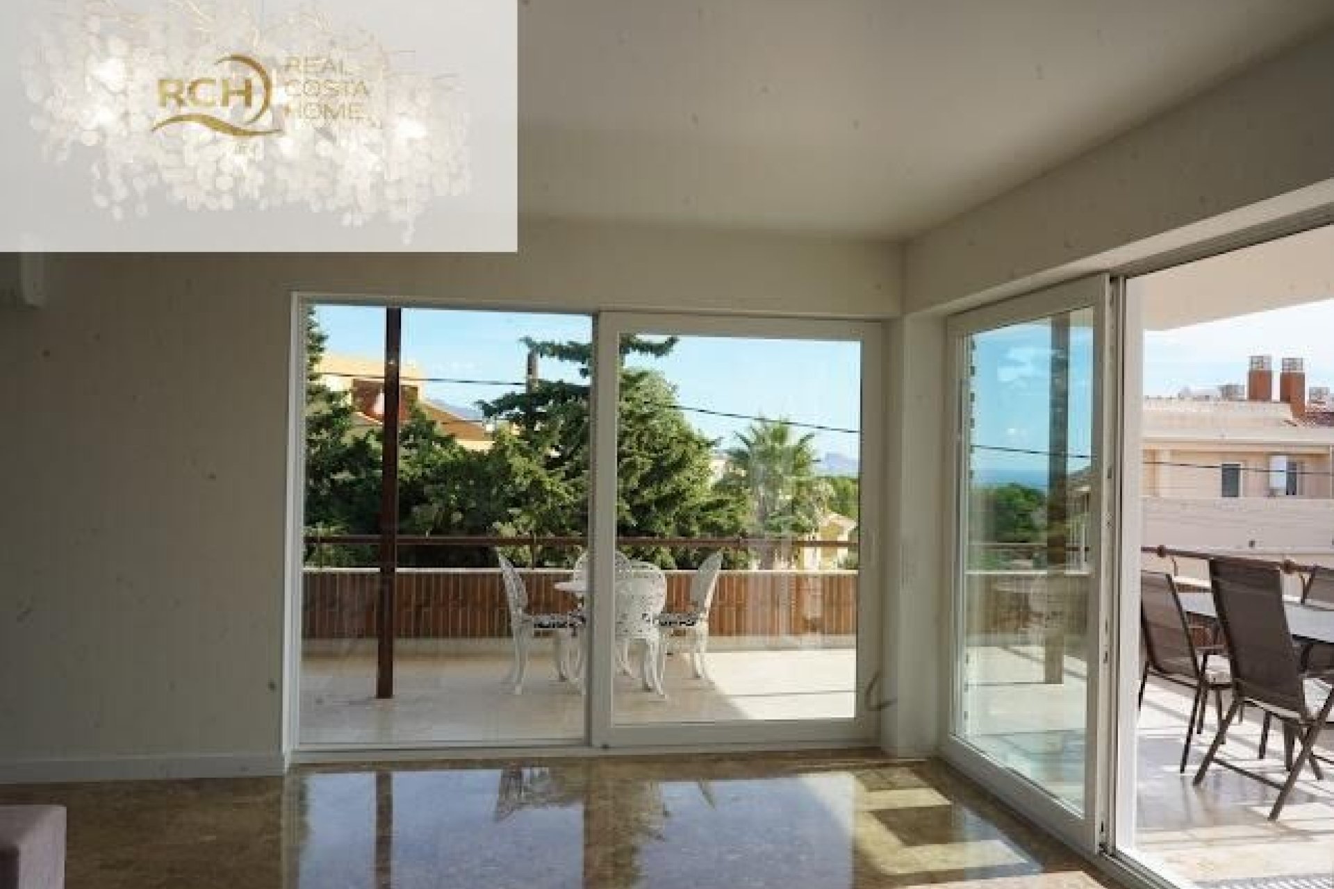 Használt Ingatlanok - Villa -
La Nucía - Montebello - Nou Espai