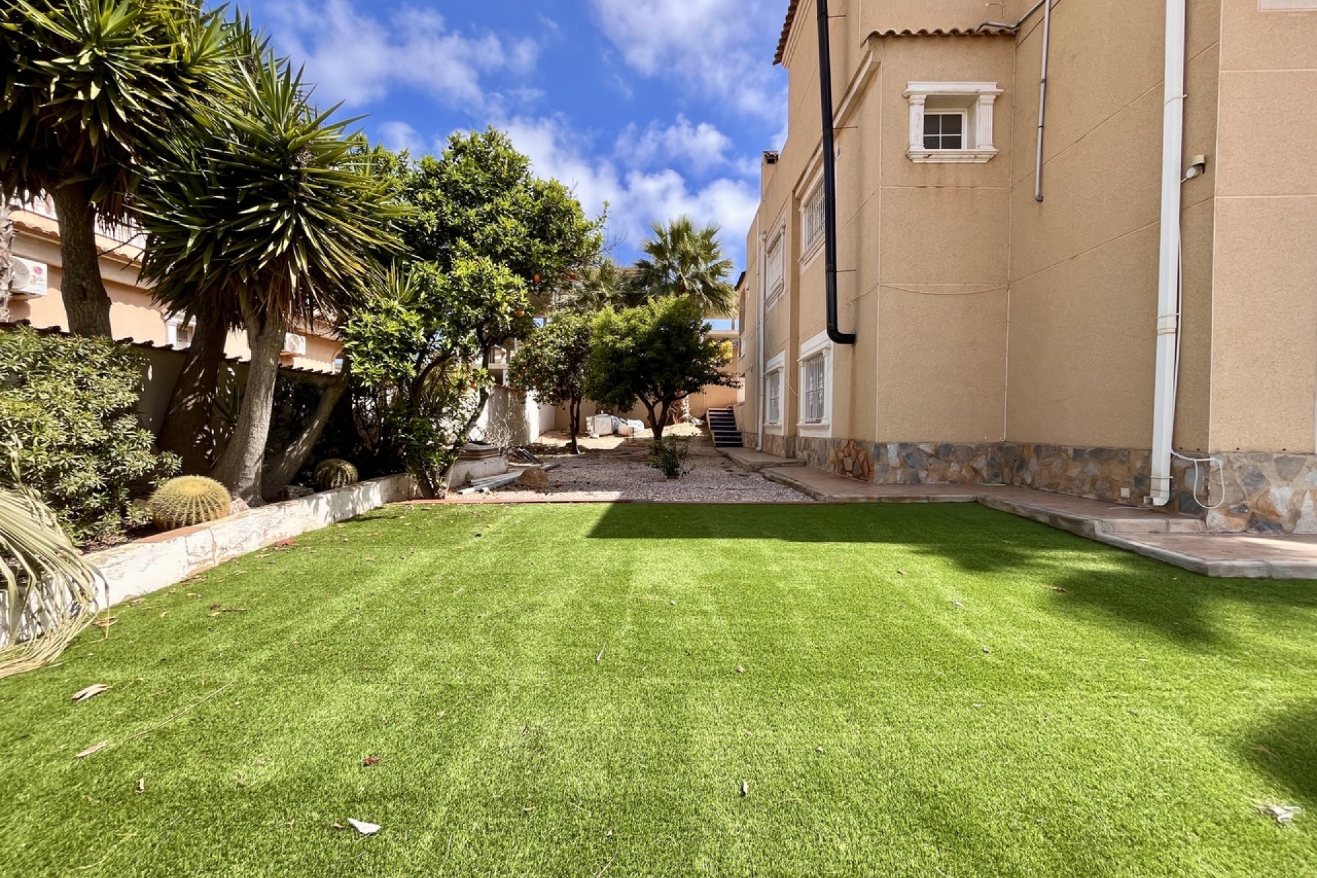 Használt Ingatlanok - Villa -
La Zenia - Costa Blanca