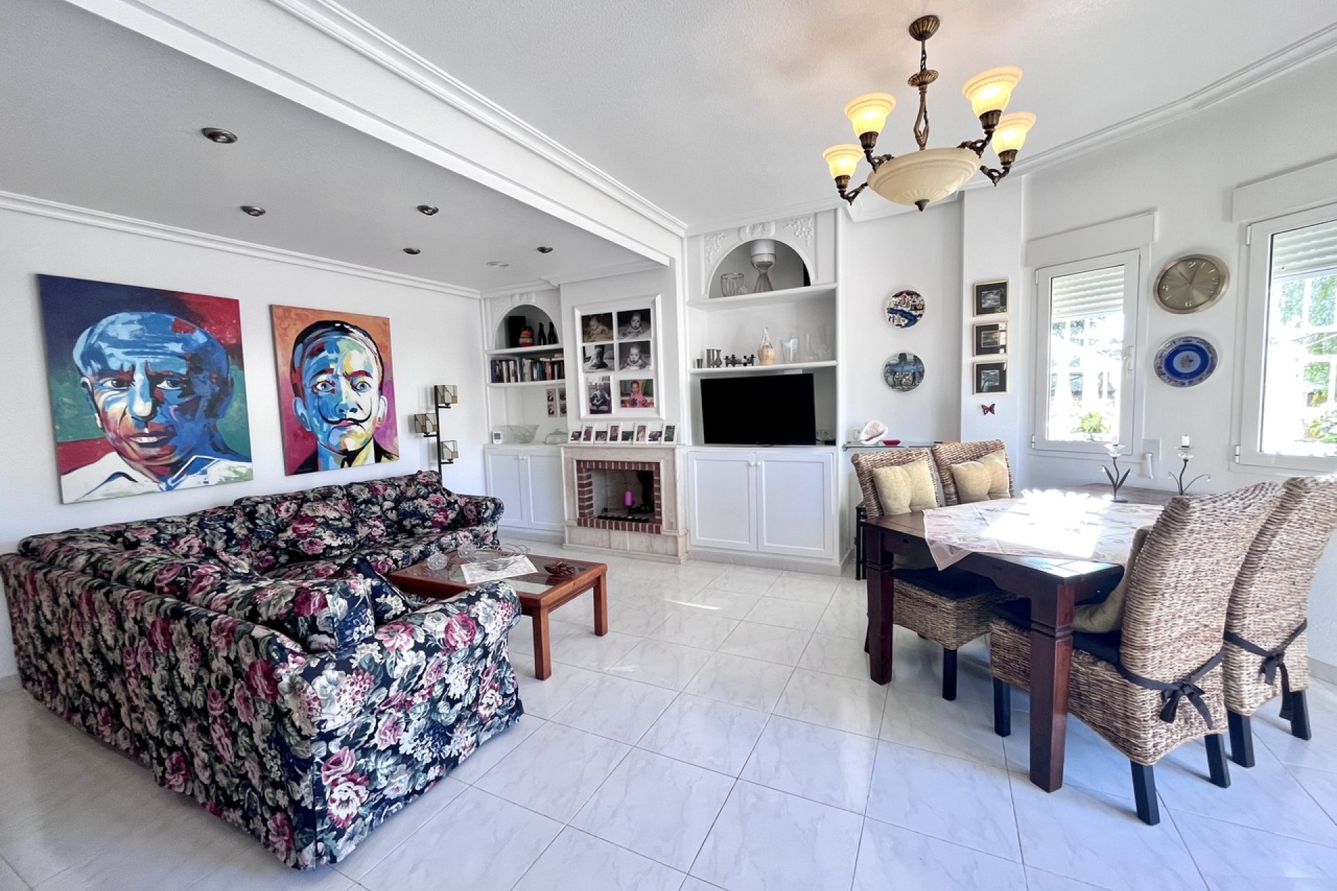 Használt Ingatlanok - Villa -
La Zenia - Costa Blanca