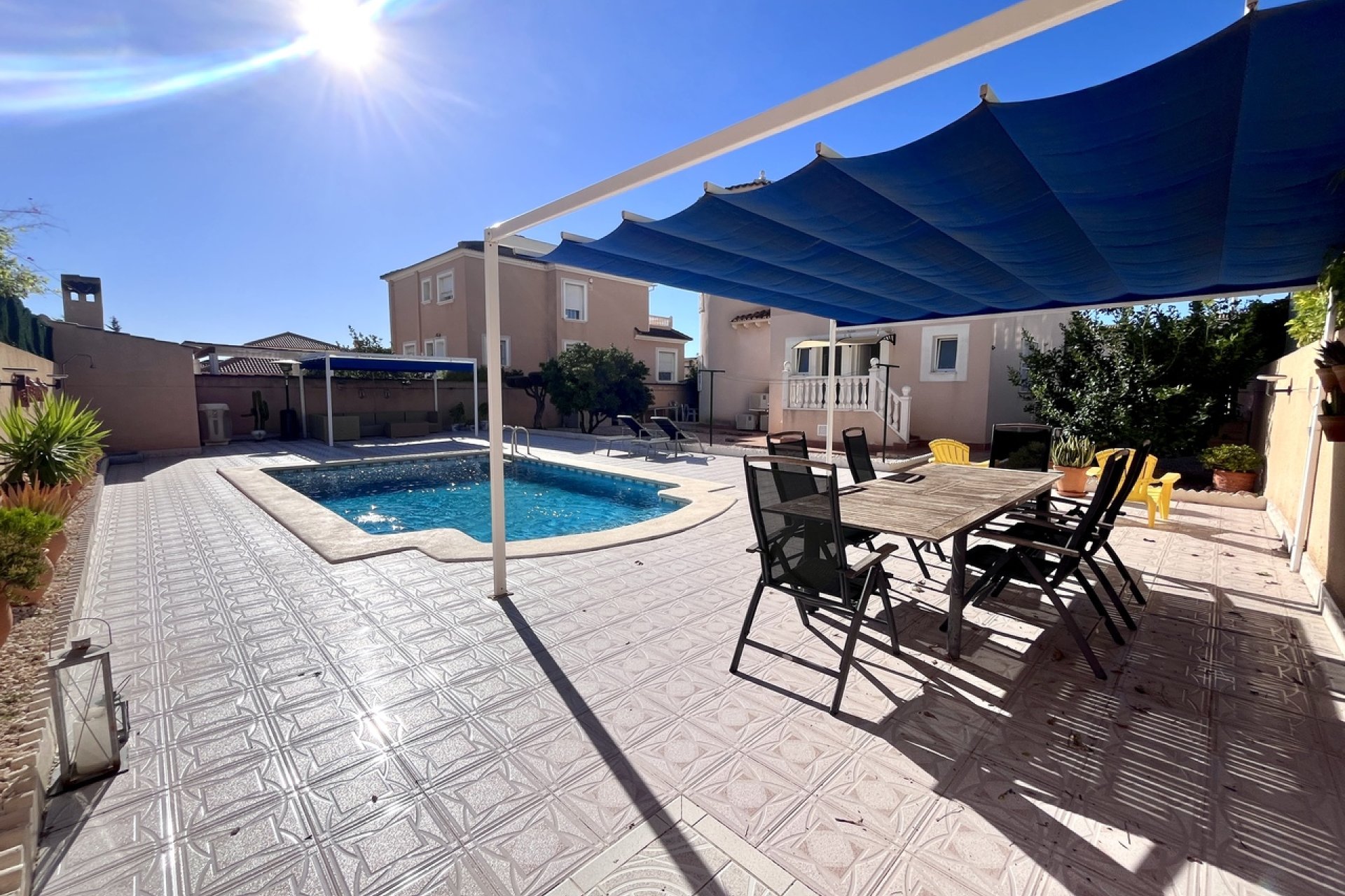 Használt Ingatlanok - Villa -
La Zenia - Costa Blanca