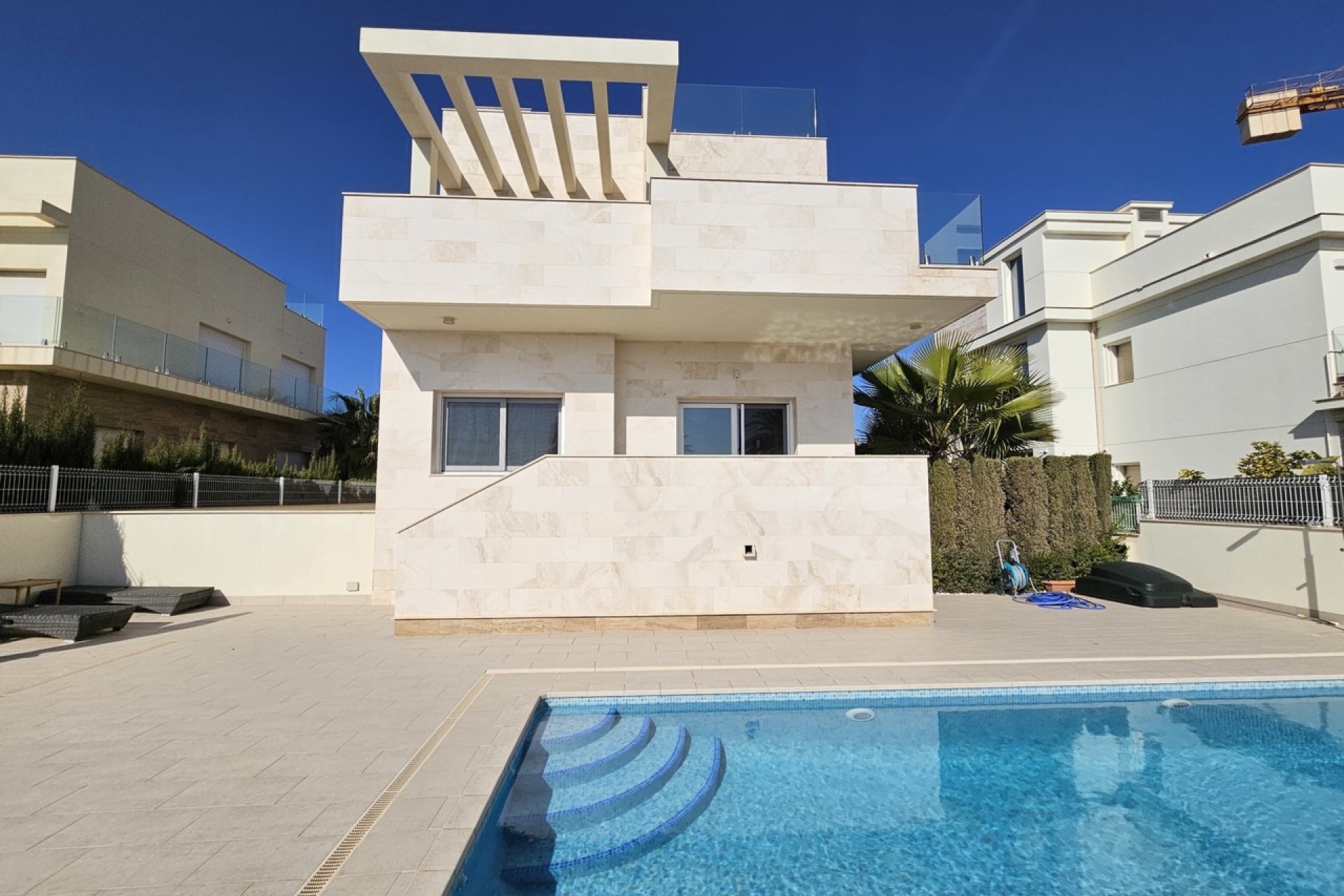 Használt Ingatlanok - Villa -
La Zenia - Costa Blanca