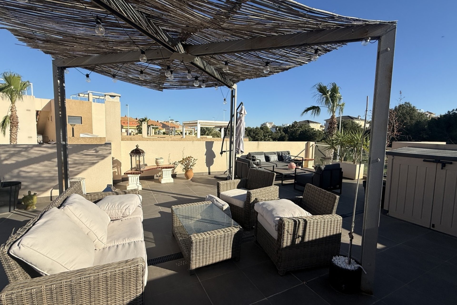 Használt Ingatlanok - Villa -
La Zenia - Costa Blanca