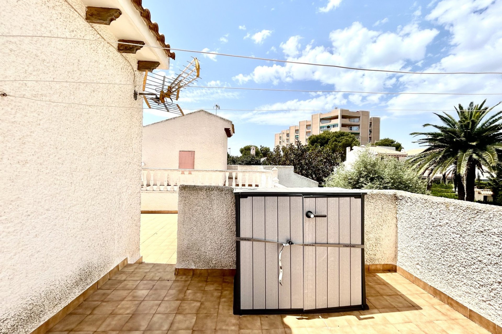 Használt Ingatlanok - Villa -
La Zenia - Costa Blanca